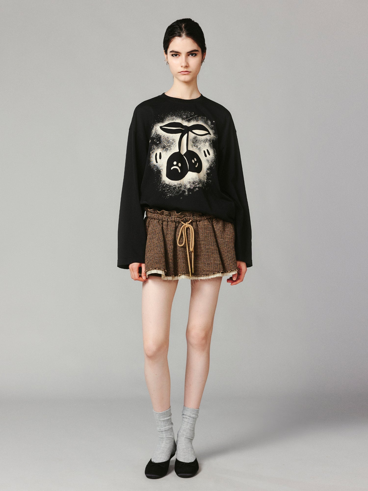 Emotional dynamic cherry long sleeve T-shirt