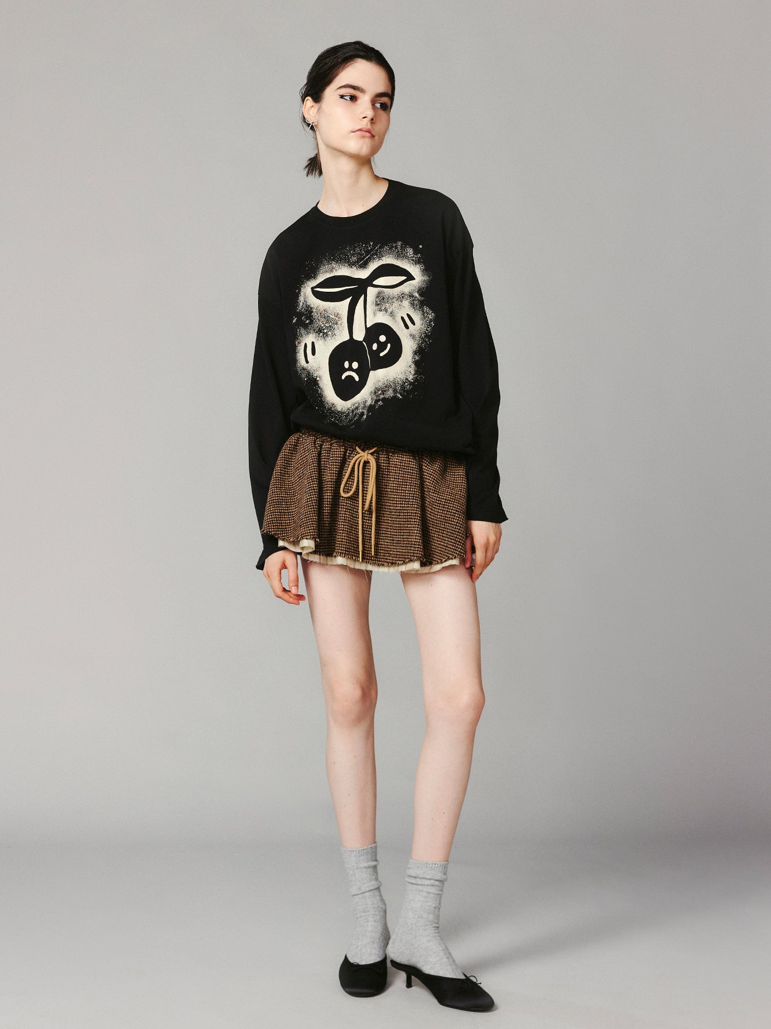 Emotional dynamic cherry long sleeve T-shirt