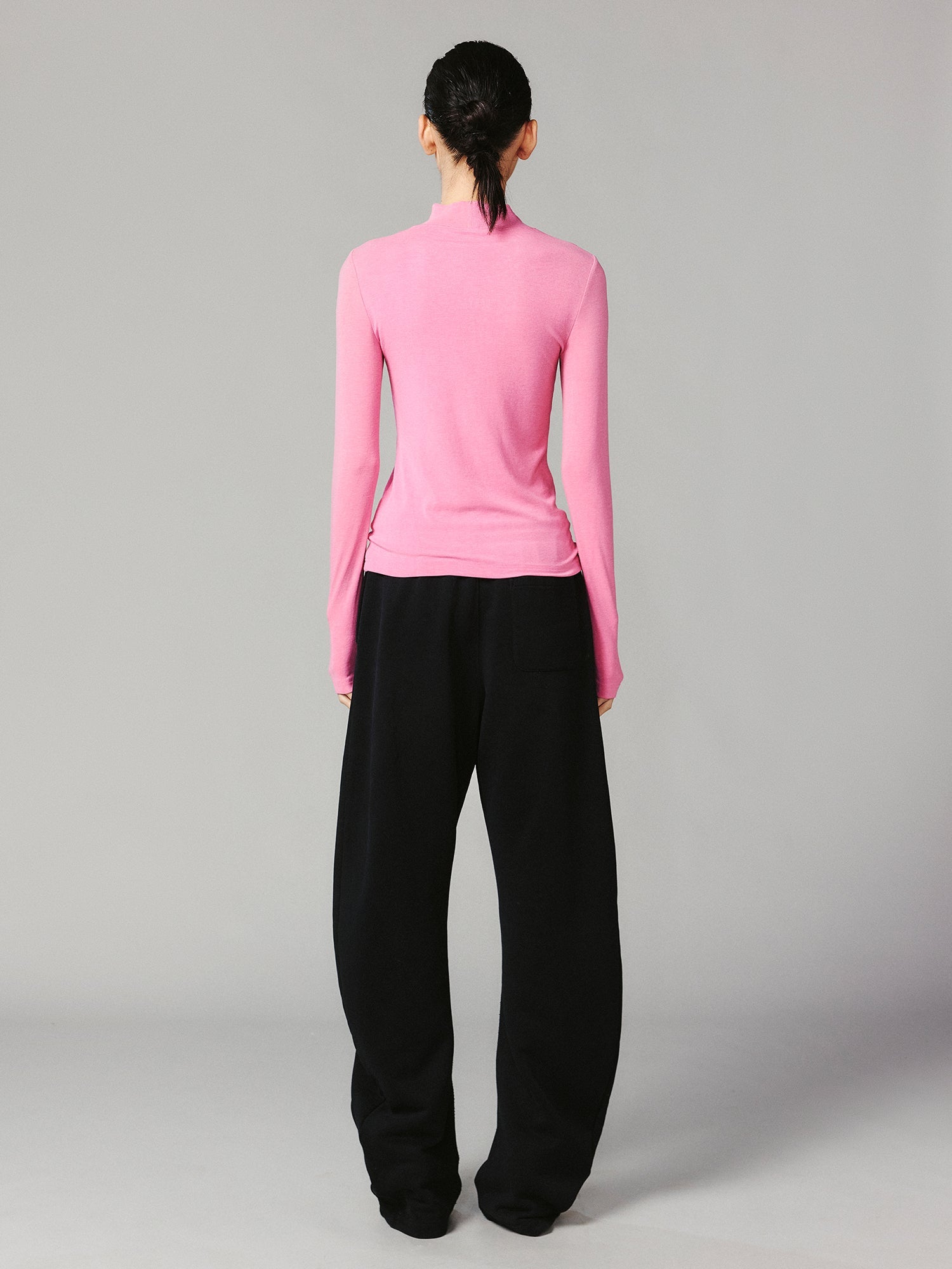 Architectural logo curved knife sweatpants