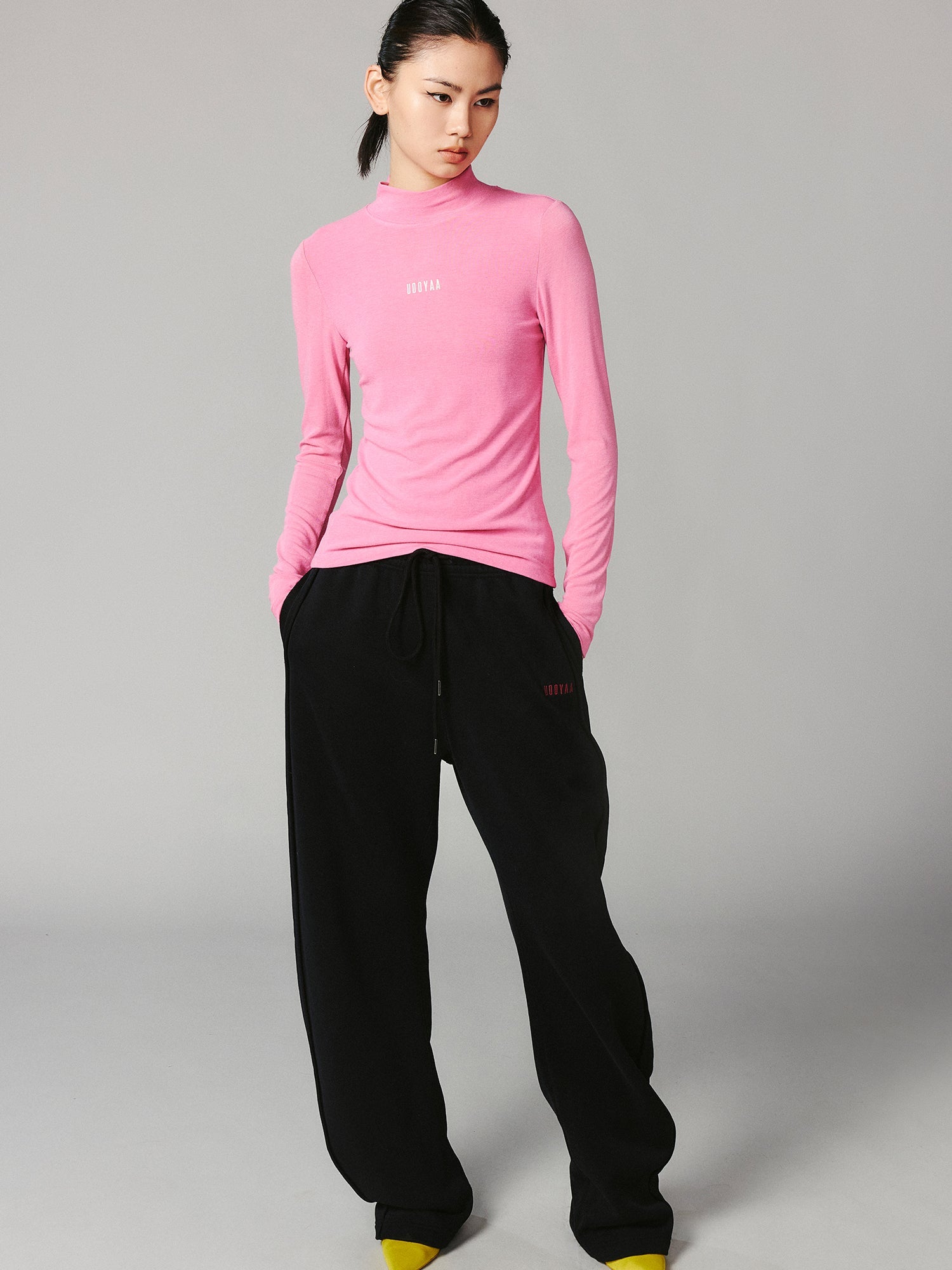 Architectural logo curved knife sweatpants