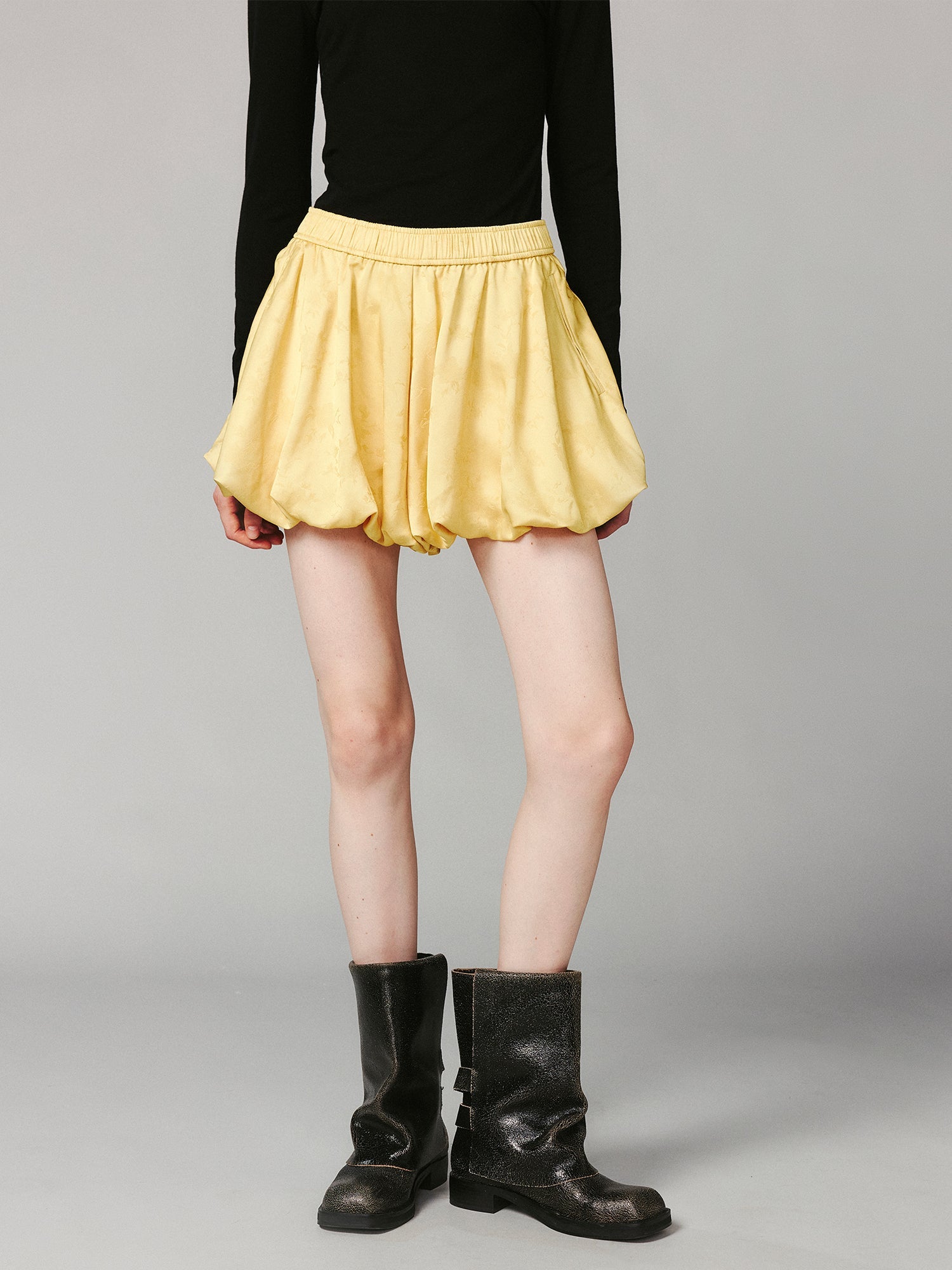 Satin jacquard bud skort