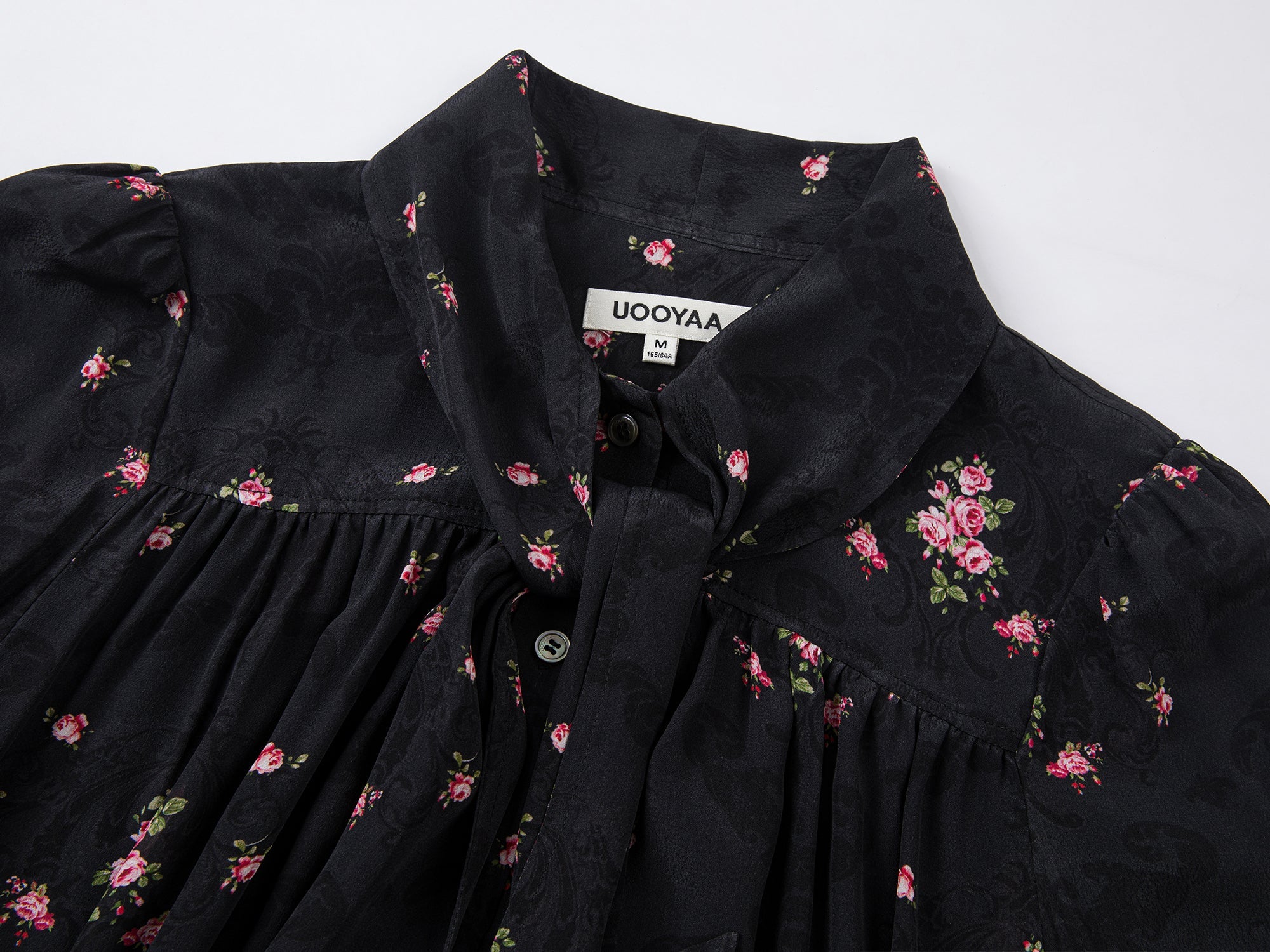 The European wallpaper-inspired floral romantic ribbon shirt
