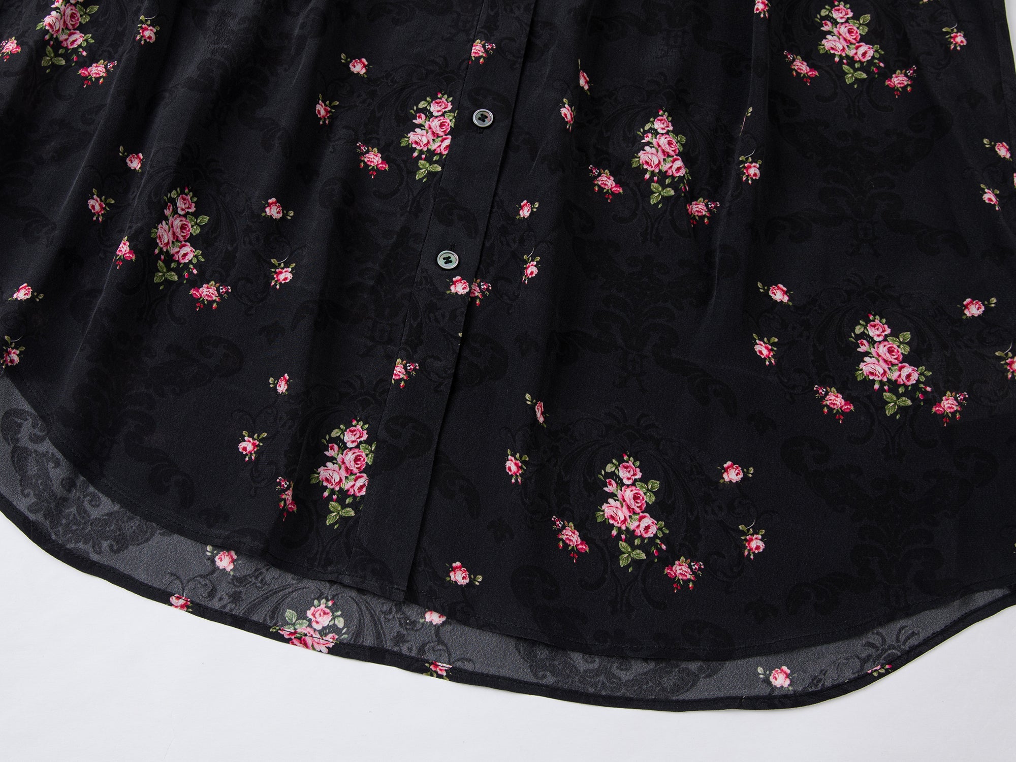 The European wallpaper-inspired floral romantic ribbon shirt