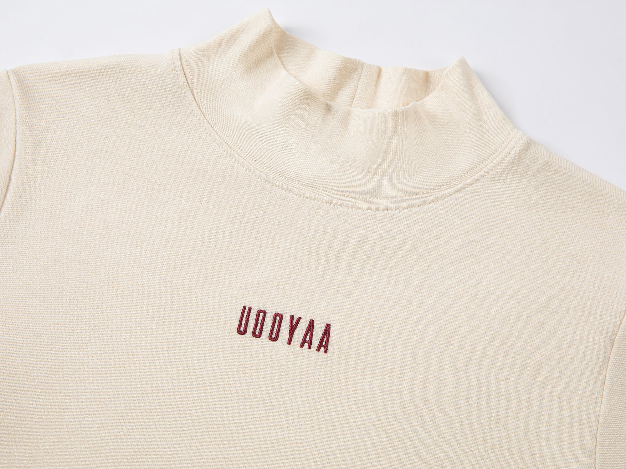 Contrast logo embroidered stand collar pullover