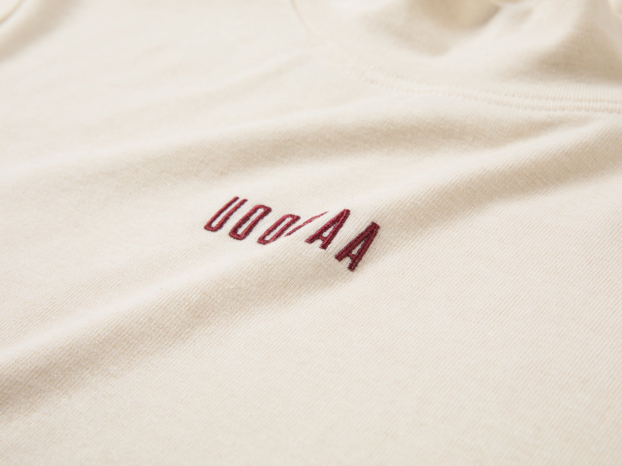 Contrast logo embroidered stand collar pullover