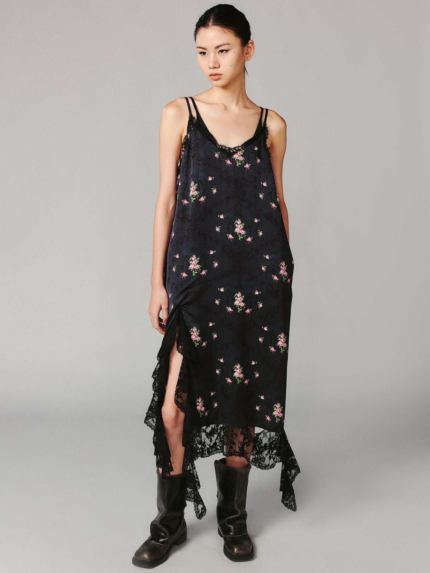 The European wallpaper-inspired floral lace slip dress
