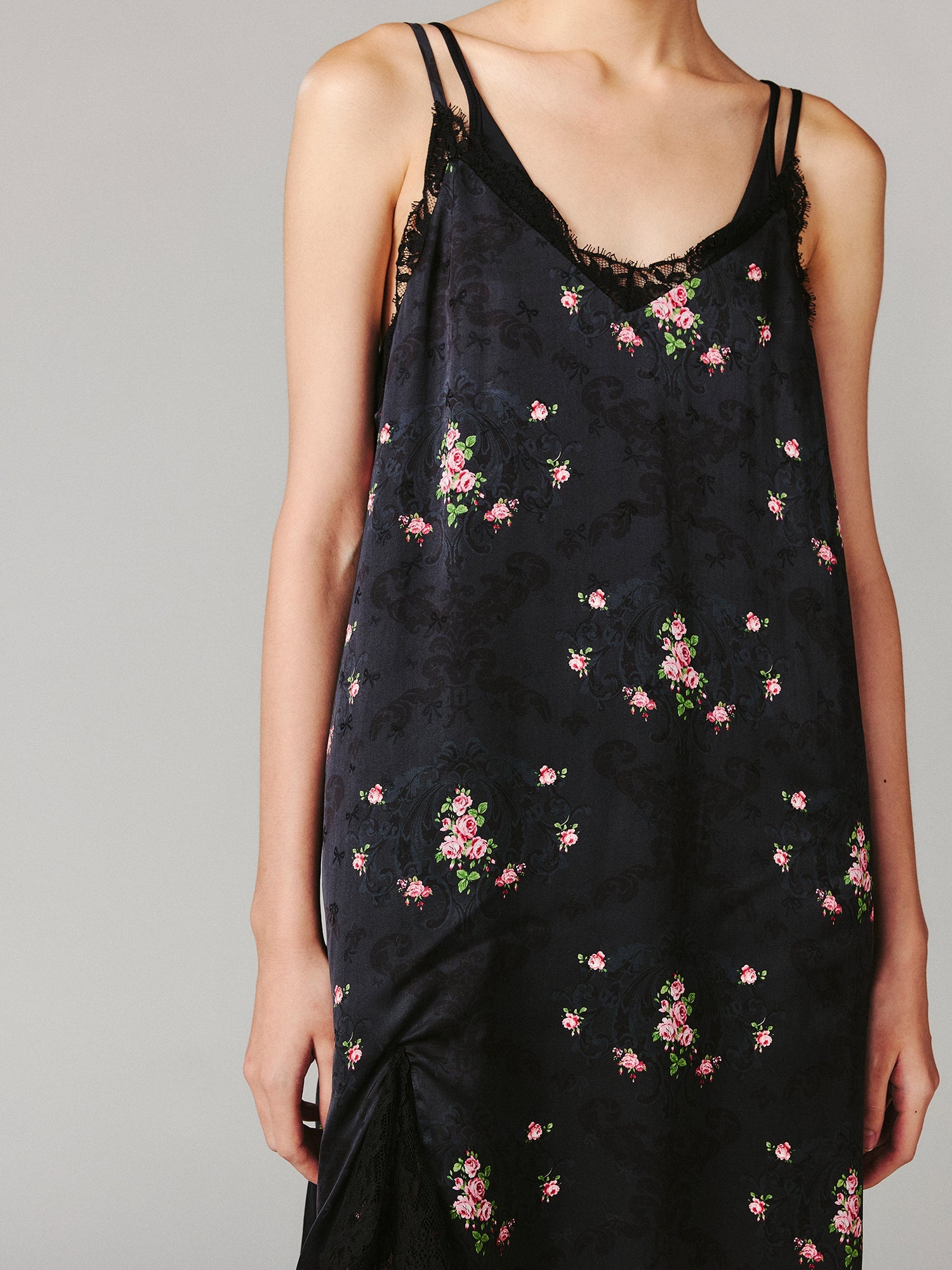 The European wallpaper-inspired floral lace slip dress