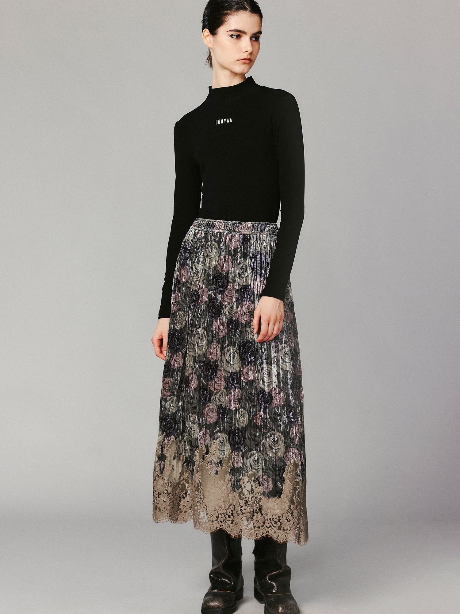 Camouflage rose print velvet lace skirt