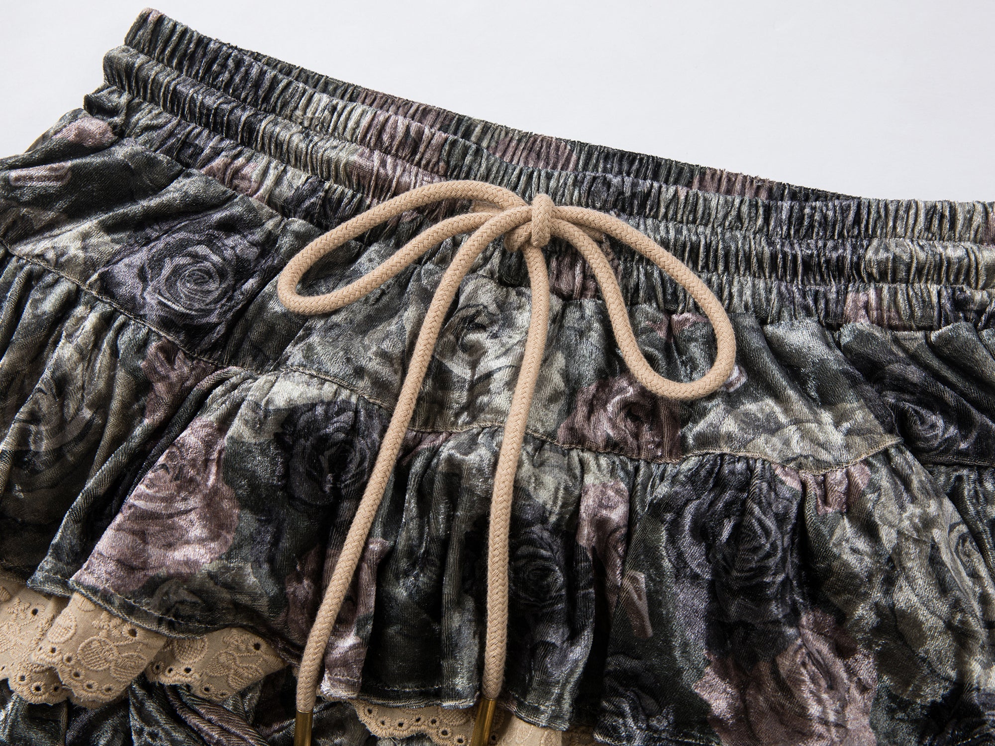 Camouflage rose printed velvet lace cake skirt