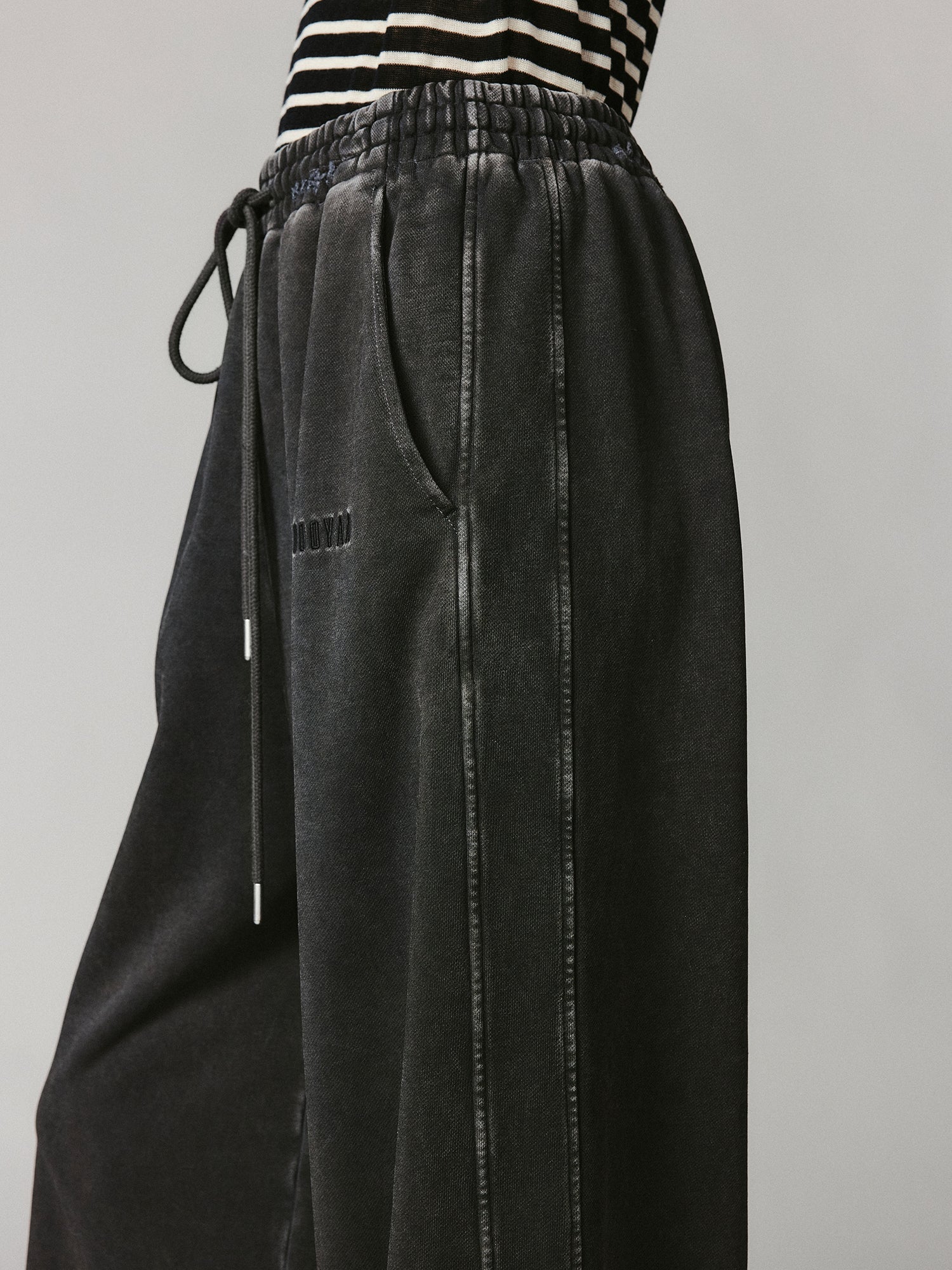 Washed distressed wide-leg sweatpants