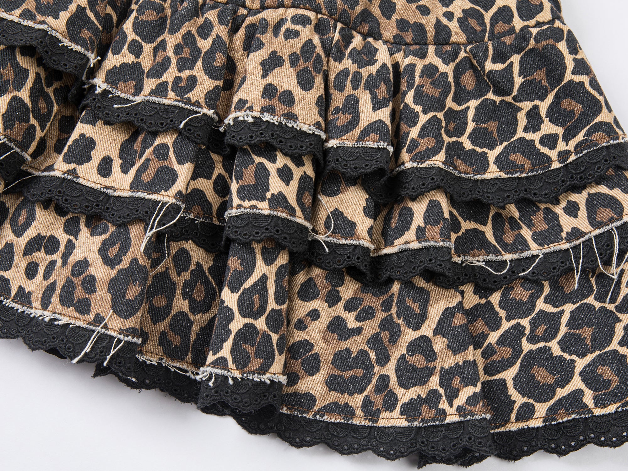 Leopard print ruffle skort