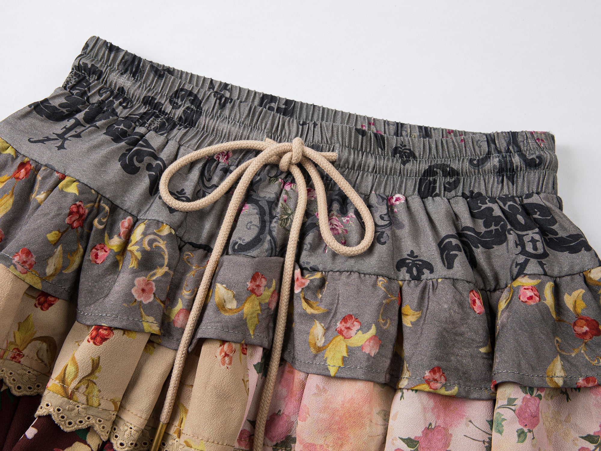 Romantic floral print ruffle skort