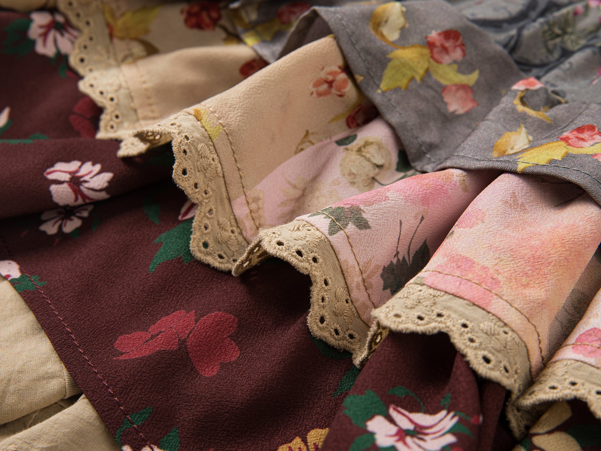 Romantic floral print ruffle skort