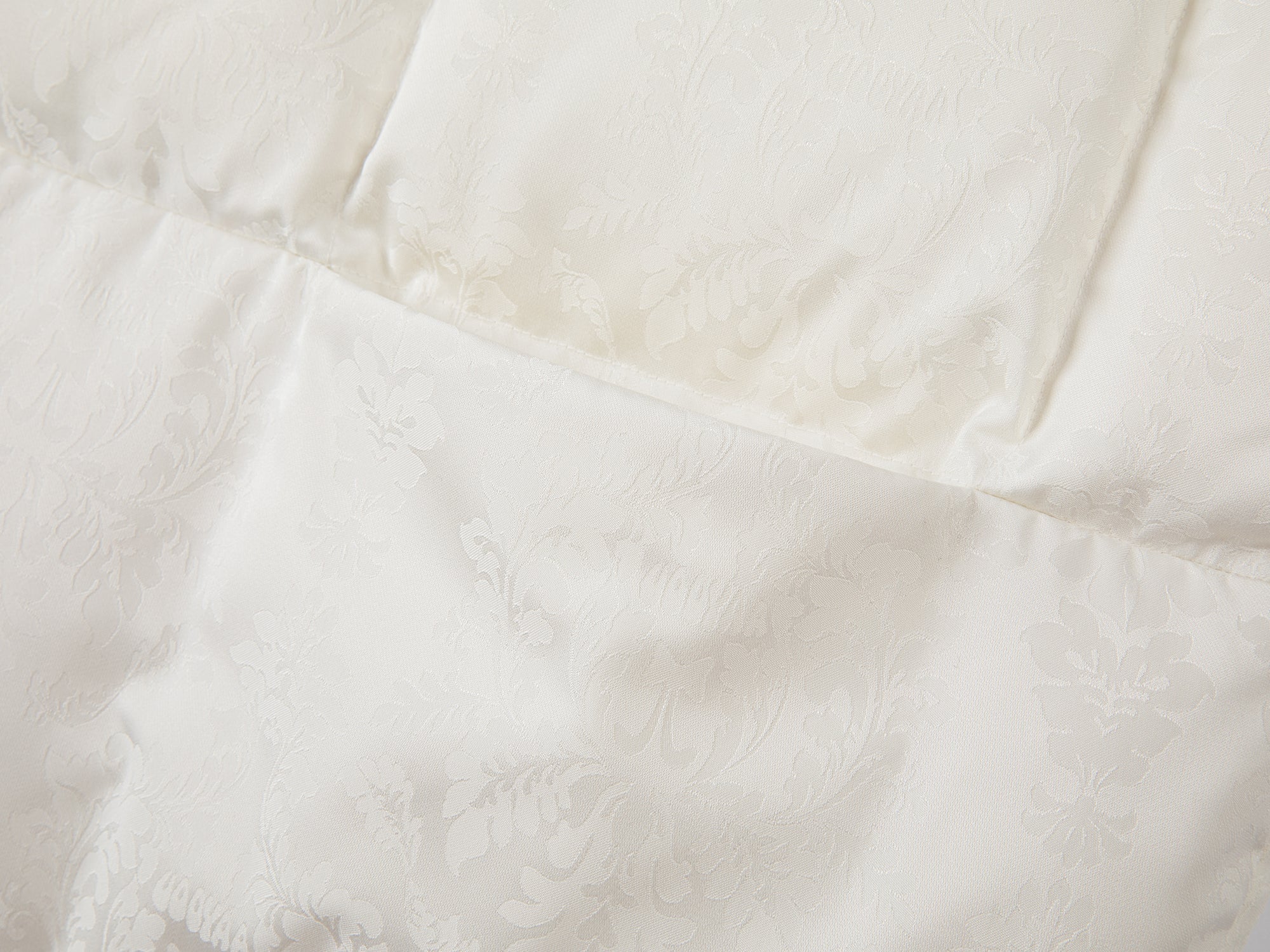 Duvet-inspired puffer coat