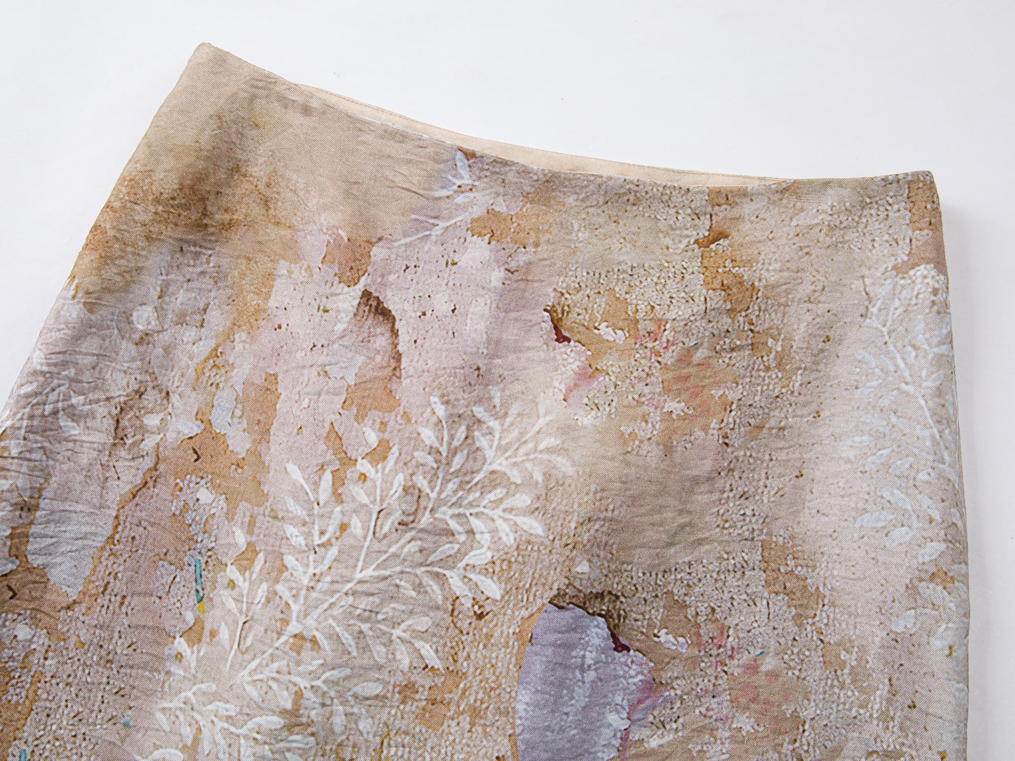 Floral wallpaper lace skirt