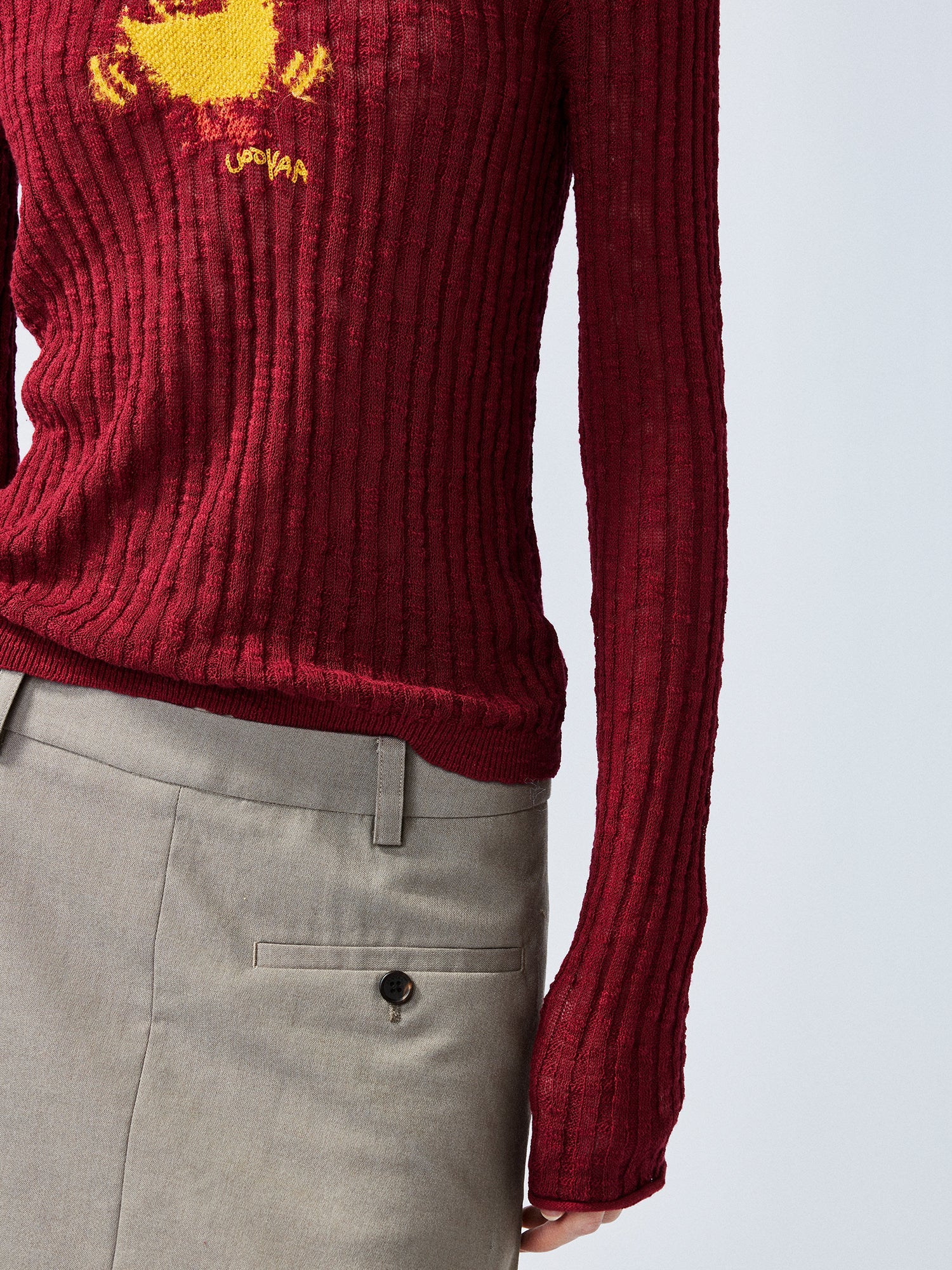 Dynamic "I" duck pullover sweater