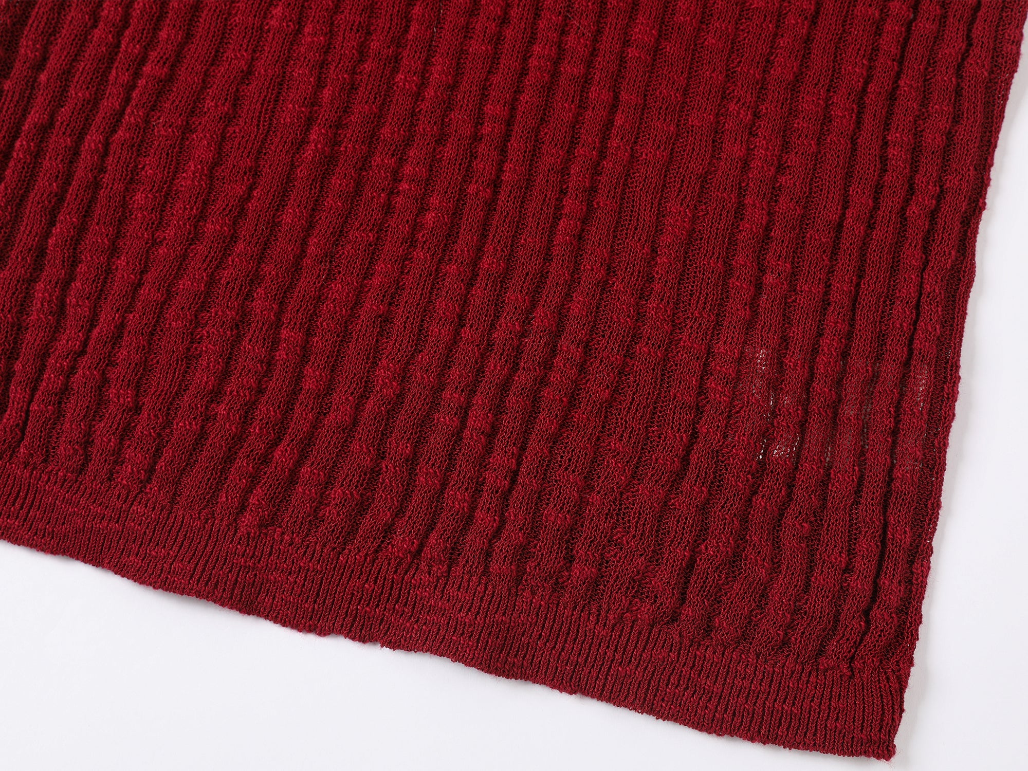 Dynamic "I" duck pullover sweater