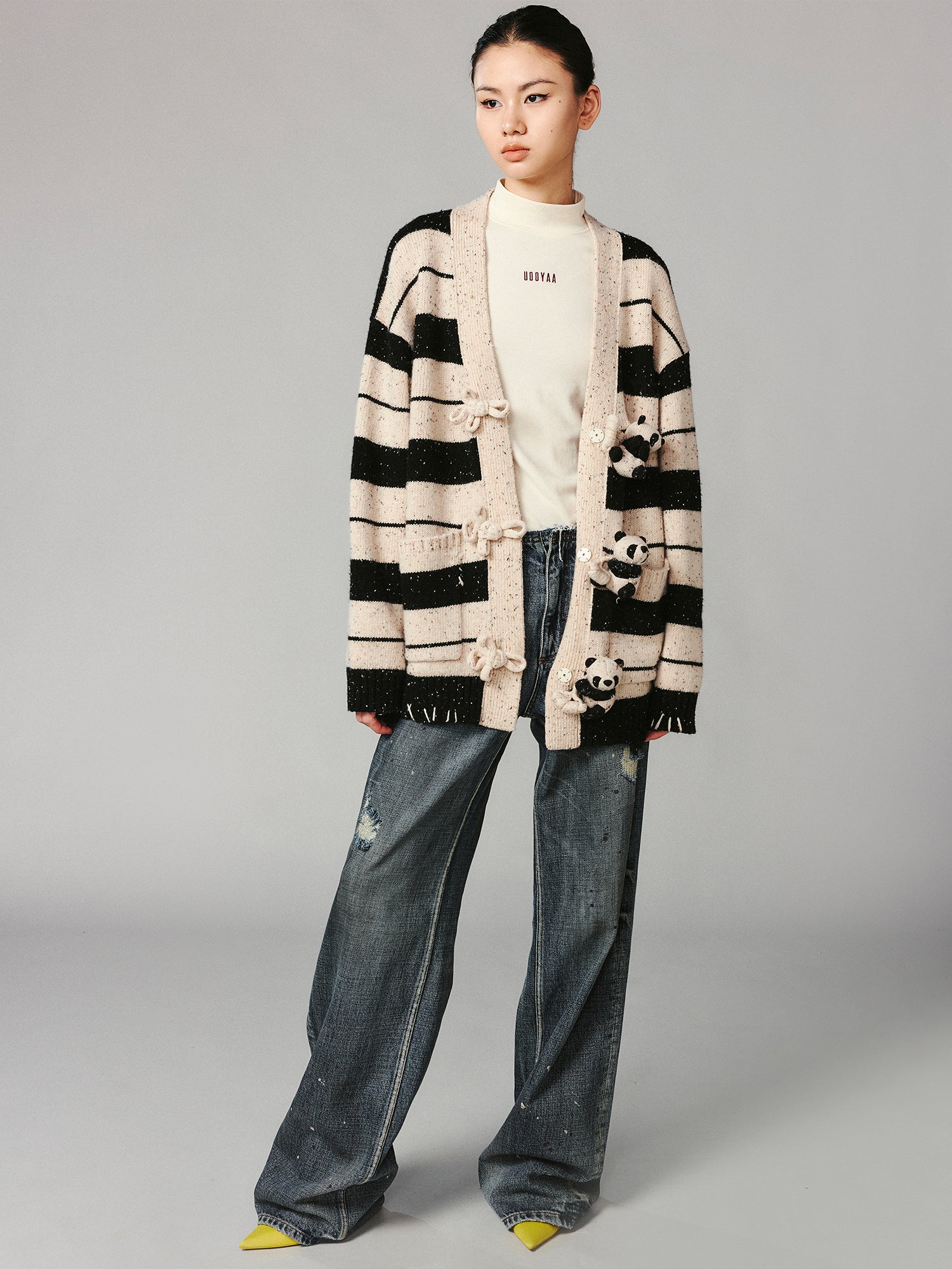Vintage stripe hugging panda V-neck wool cardigan