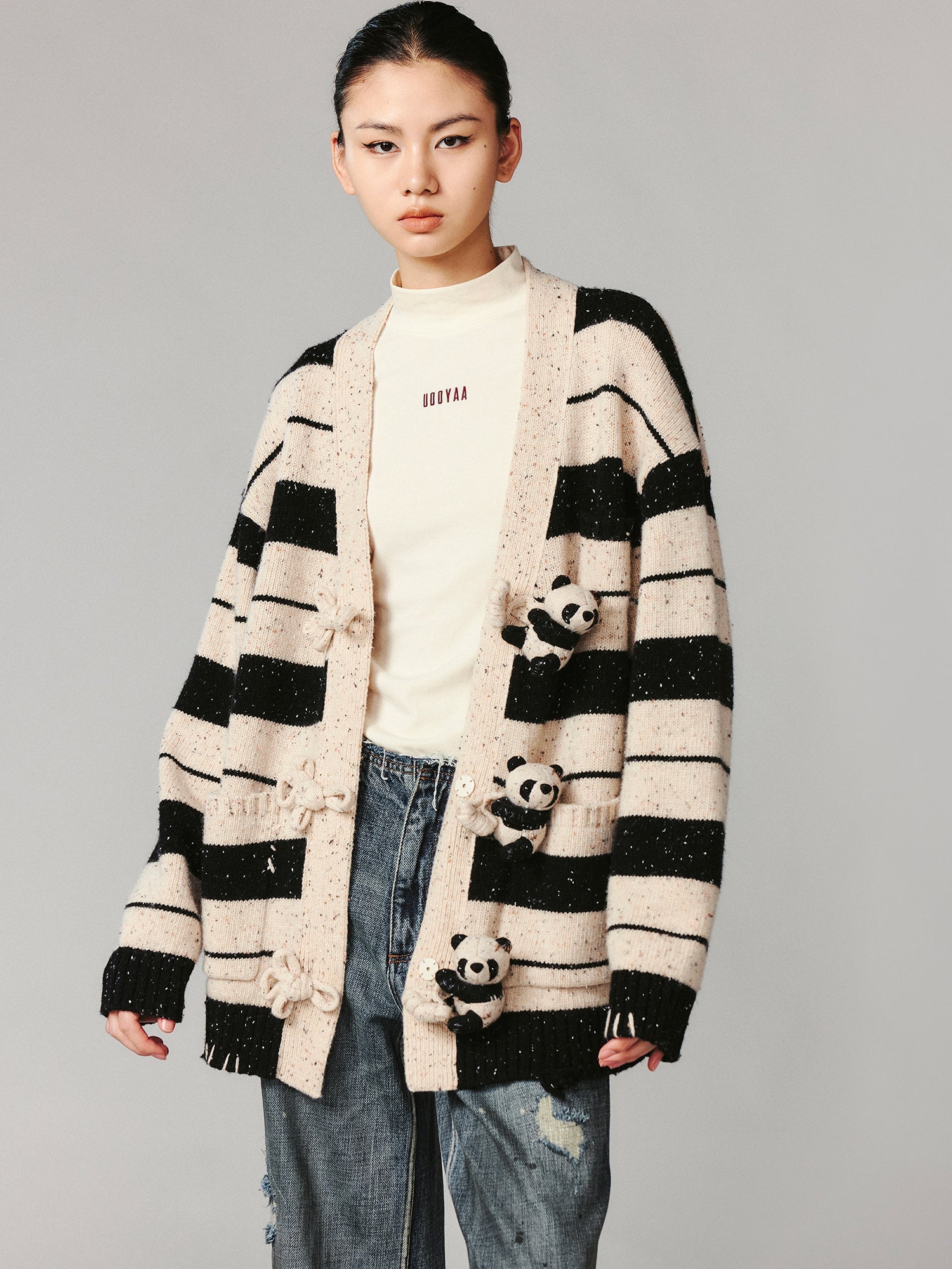 Vintage stripe hugging panda V-neck wool cardigan