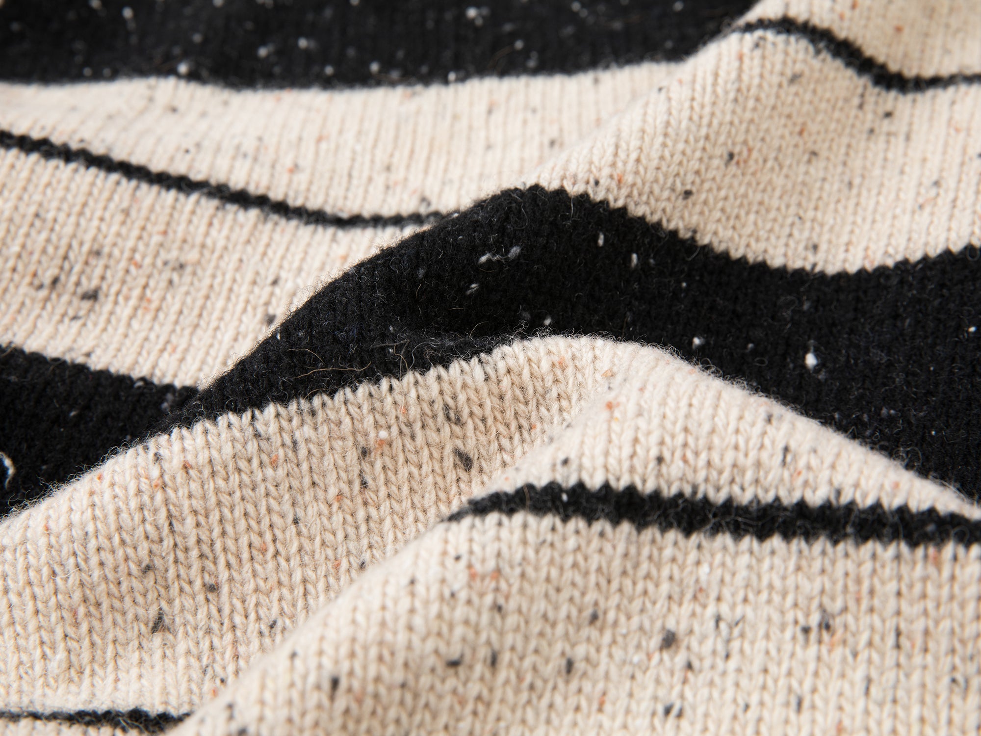 Vintage stripe hugging panda V-neck wool cardigan