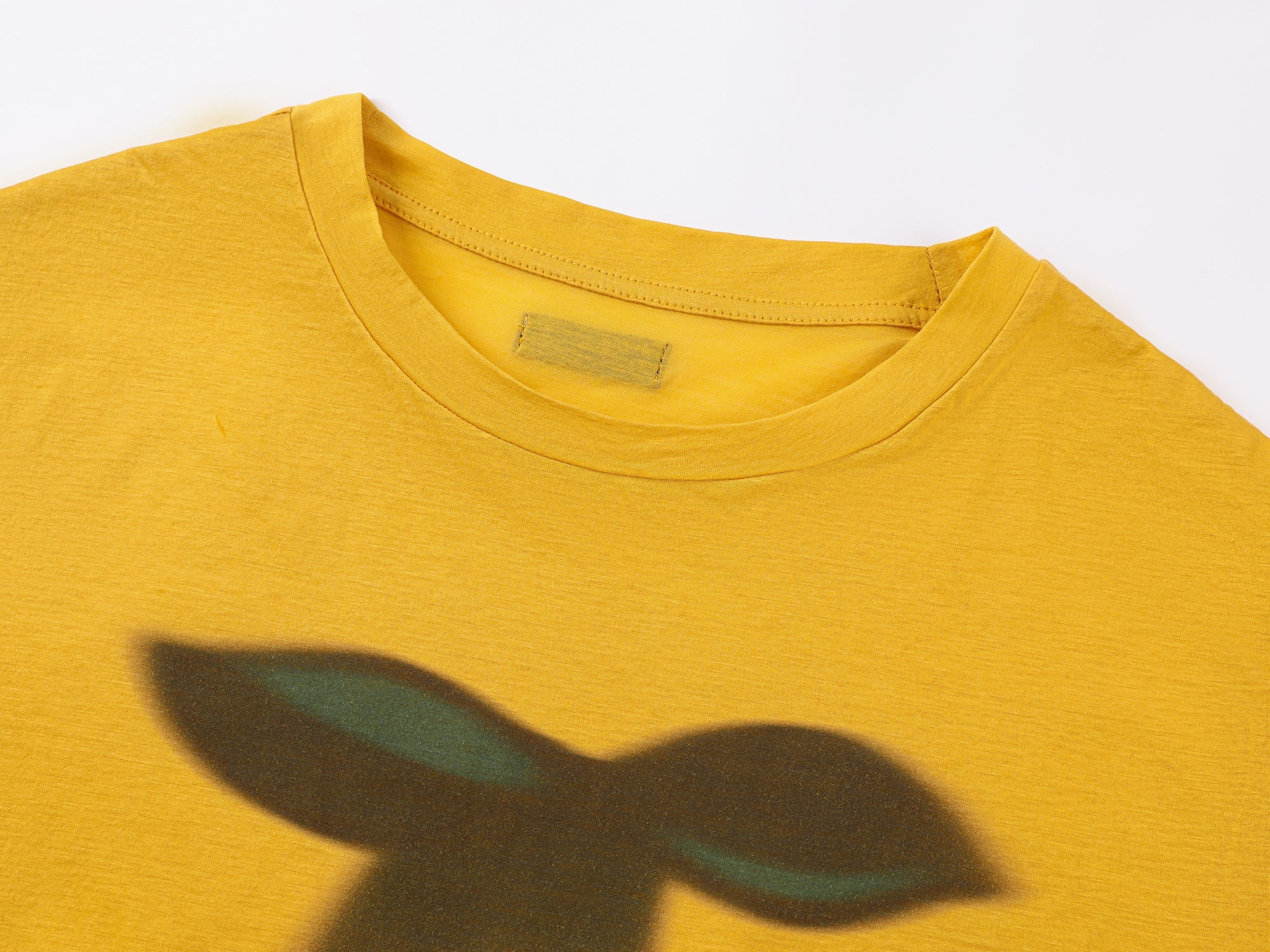 Dynamic cherry long-sleeve t-shirt