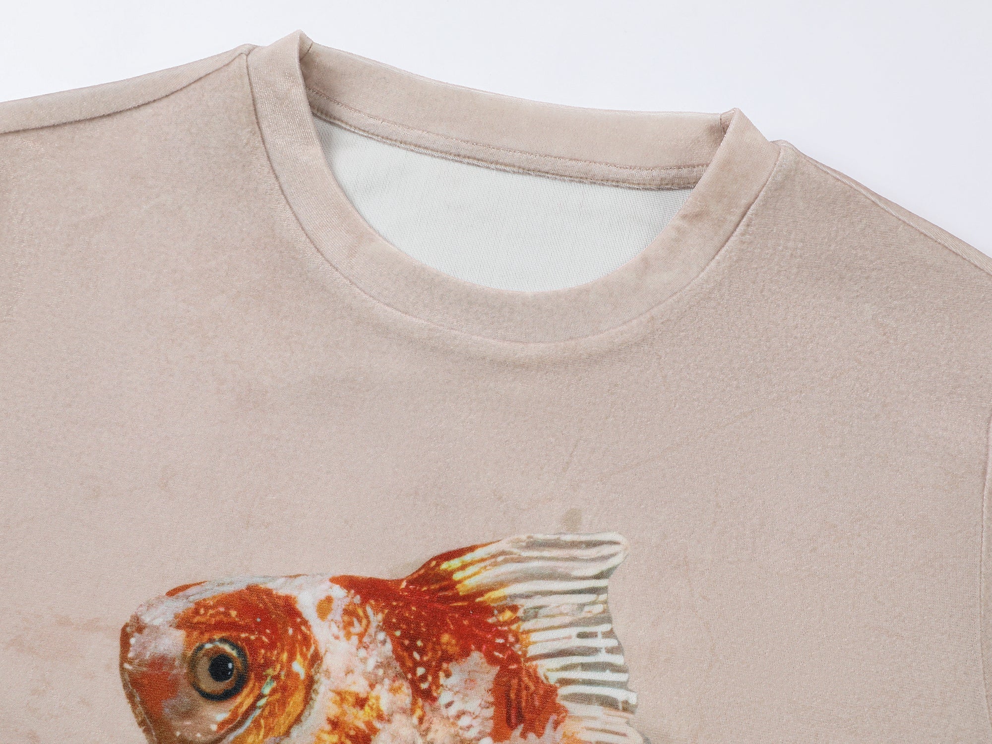 "Sweet and elegant" surreal goldfish velvet long-sleeve T-shirt