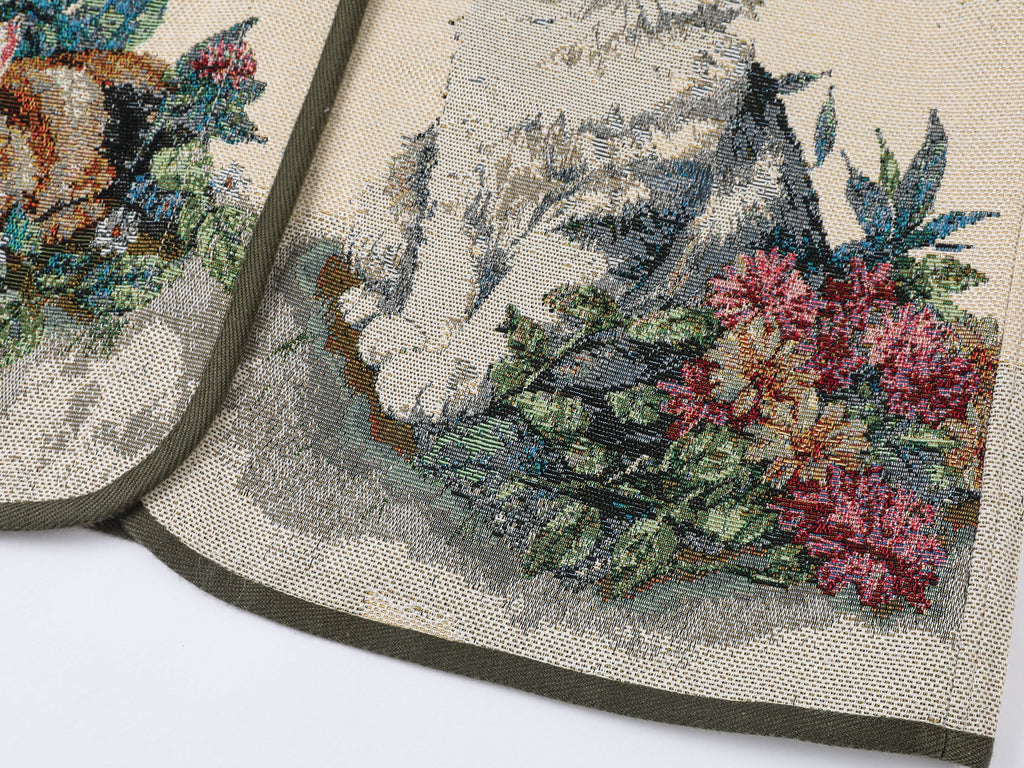 Charming and soothing garden cat pattern jacquard vest