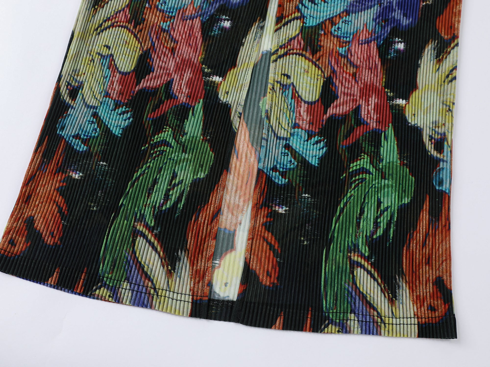 "Magical and enchanting" surreal electronic goldfish pleated midi skirt