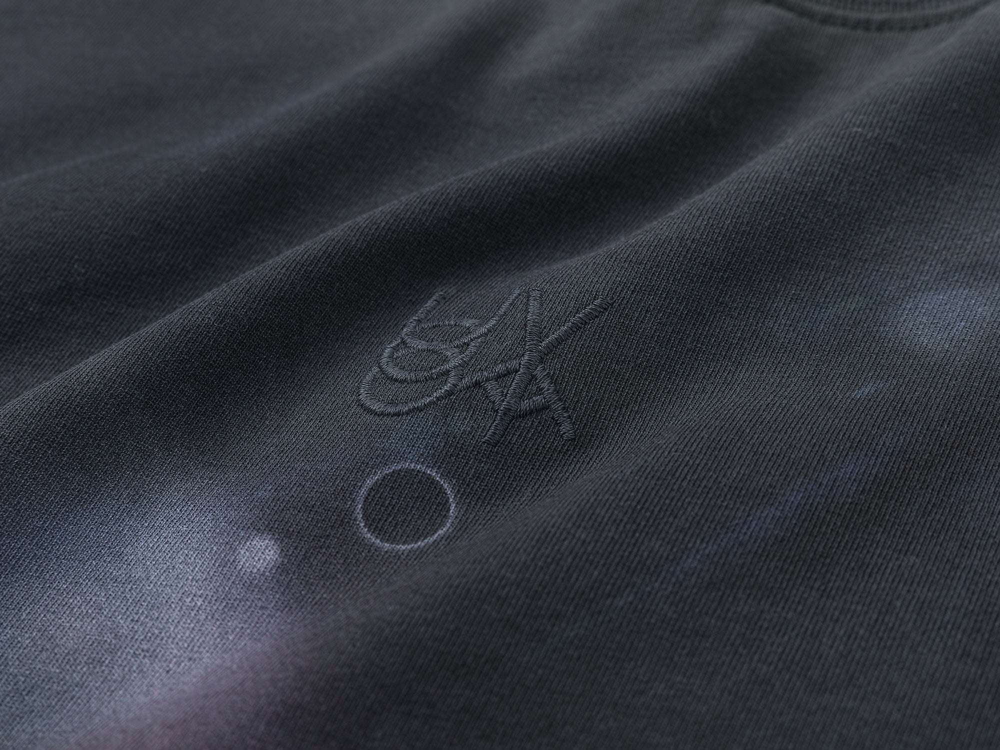 Dreamy halo cat layered T-shirt