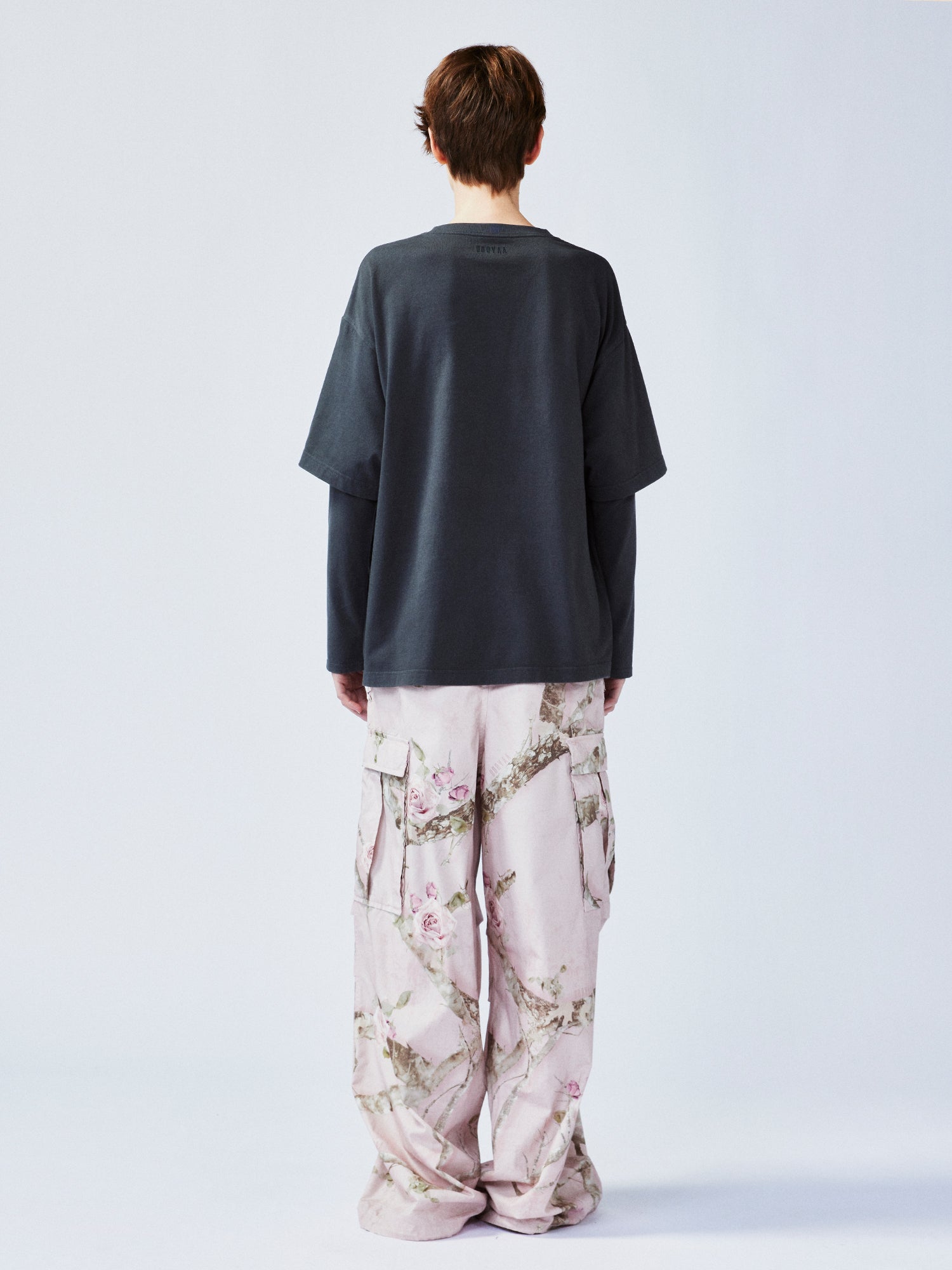 Chubby black cat faux two-piece T-shirt