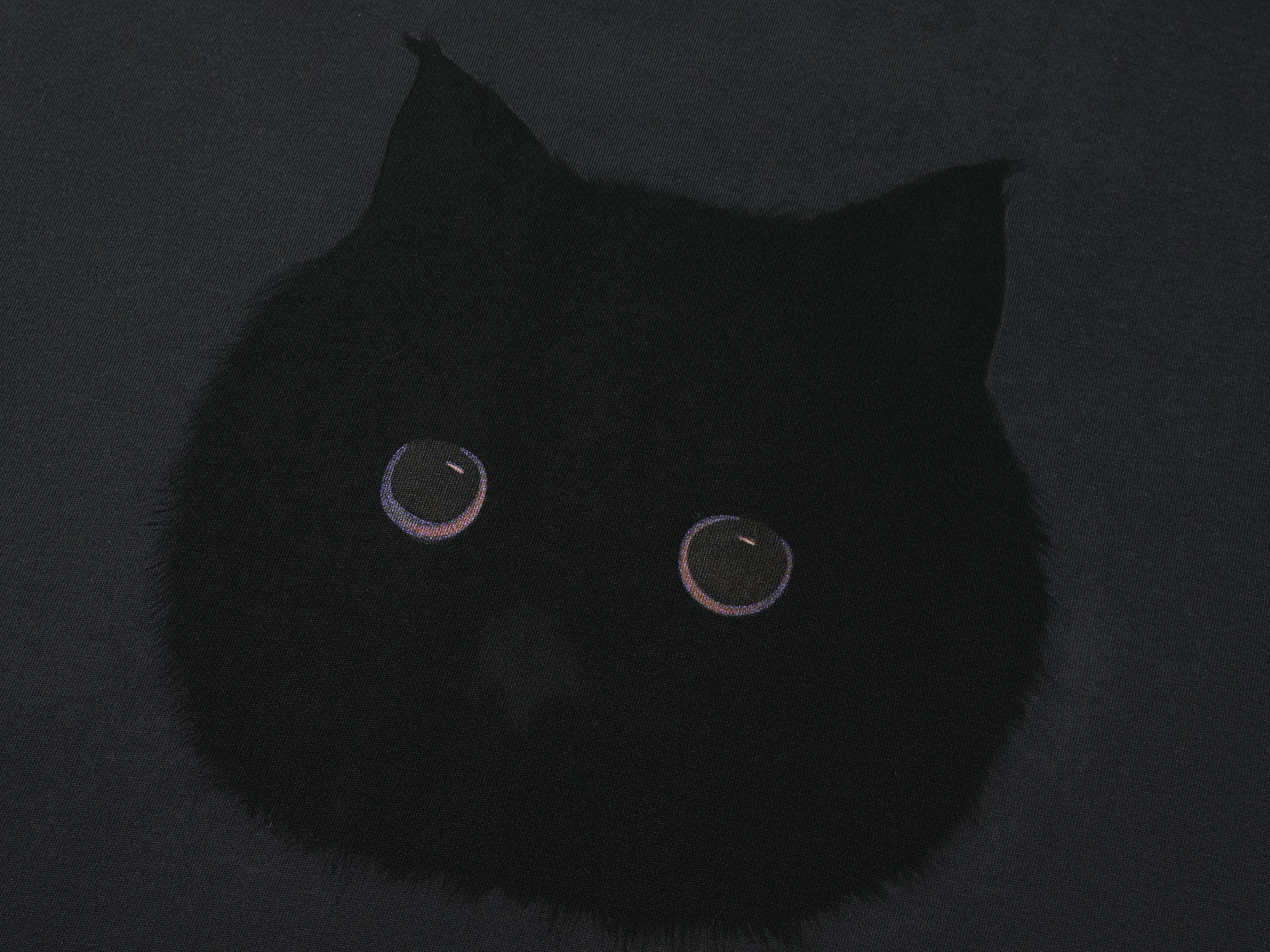 Chubby black cat faux two-piece T-shirt