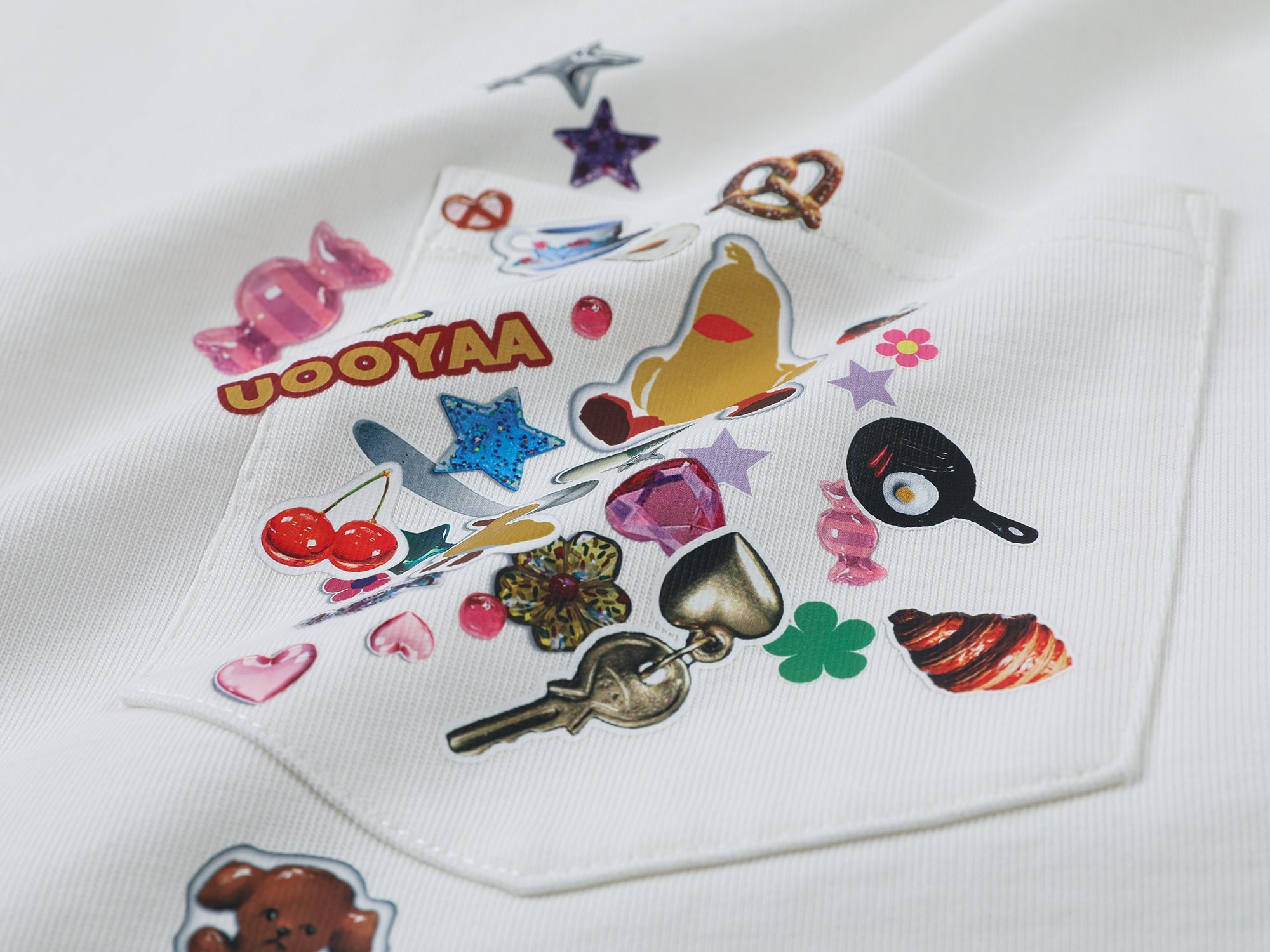 Playful sticker patch long-sleeve T-shirt