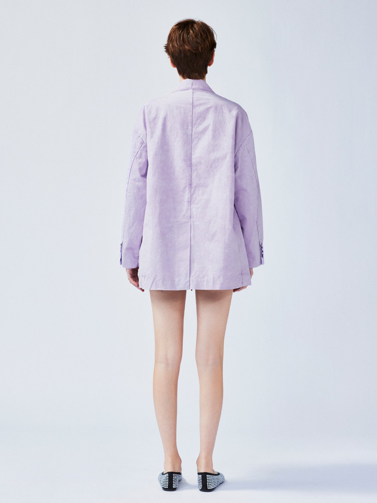 Youthful and romantic double-breasted gun flap collar blazer