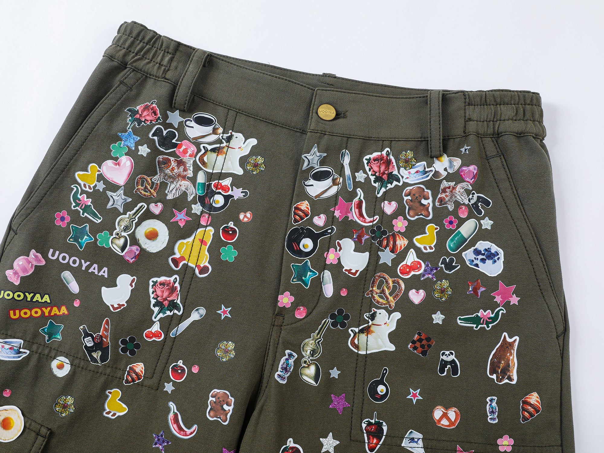 Playful sticker patch army green cargo pants