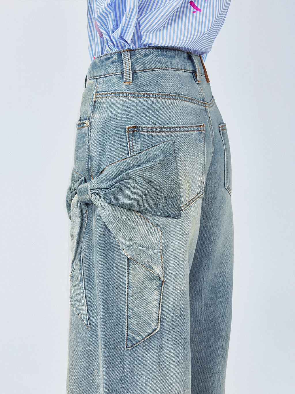 Bow jeans