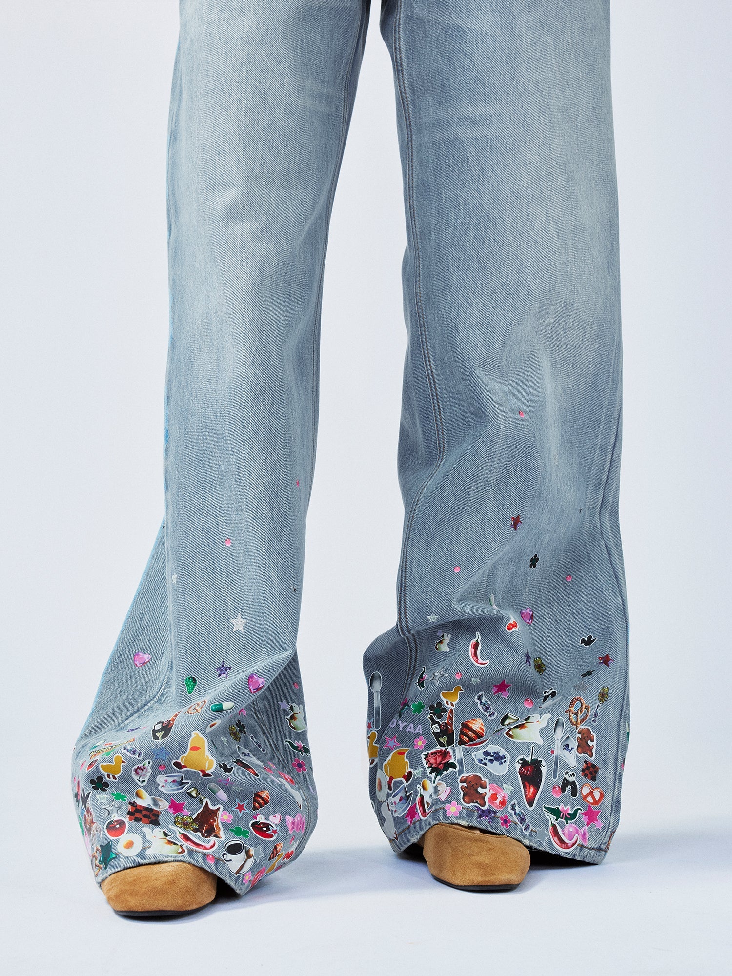 Playful sticker patch jeans