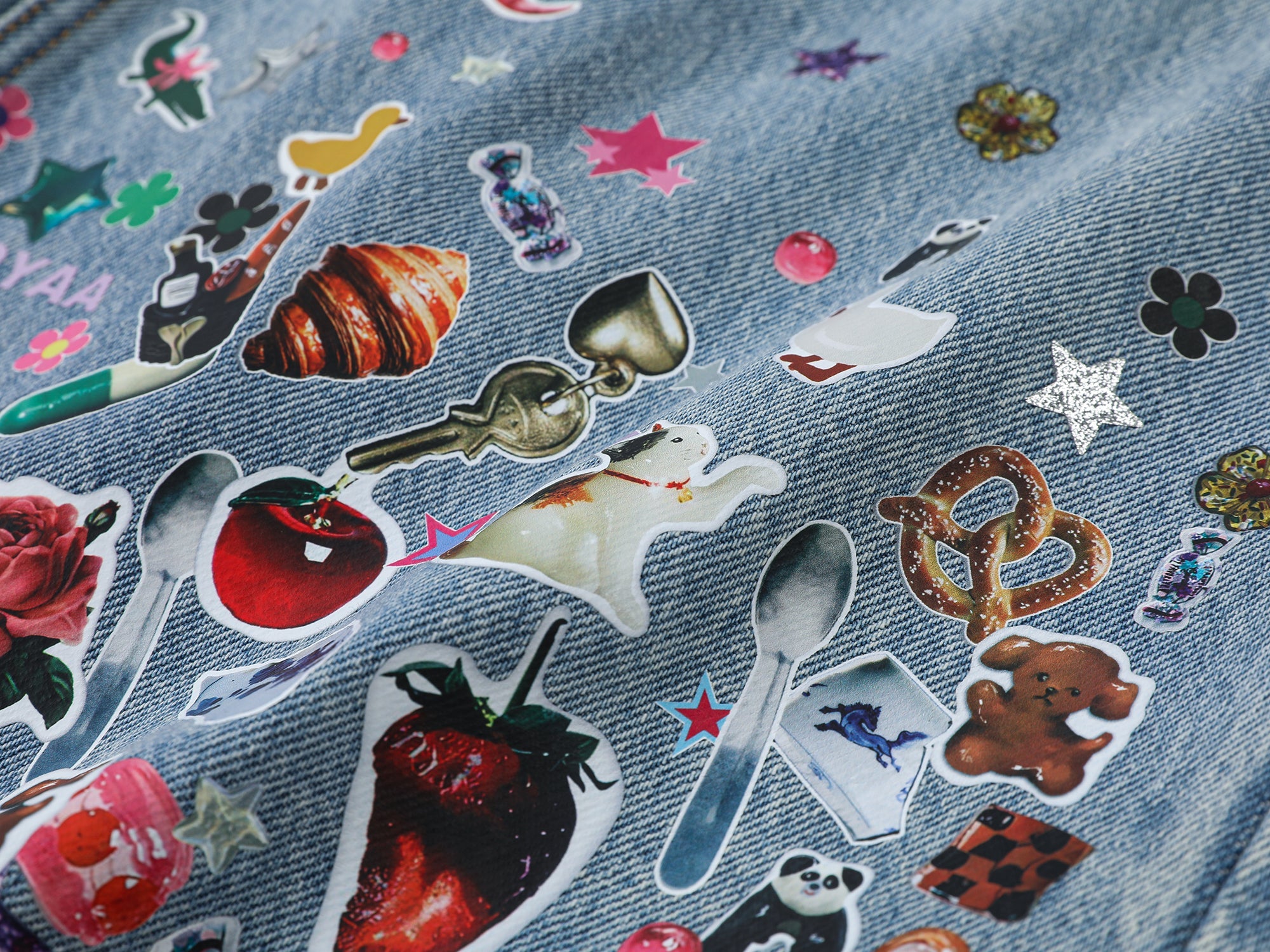 Playful sticker patch jeans