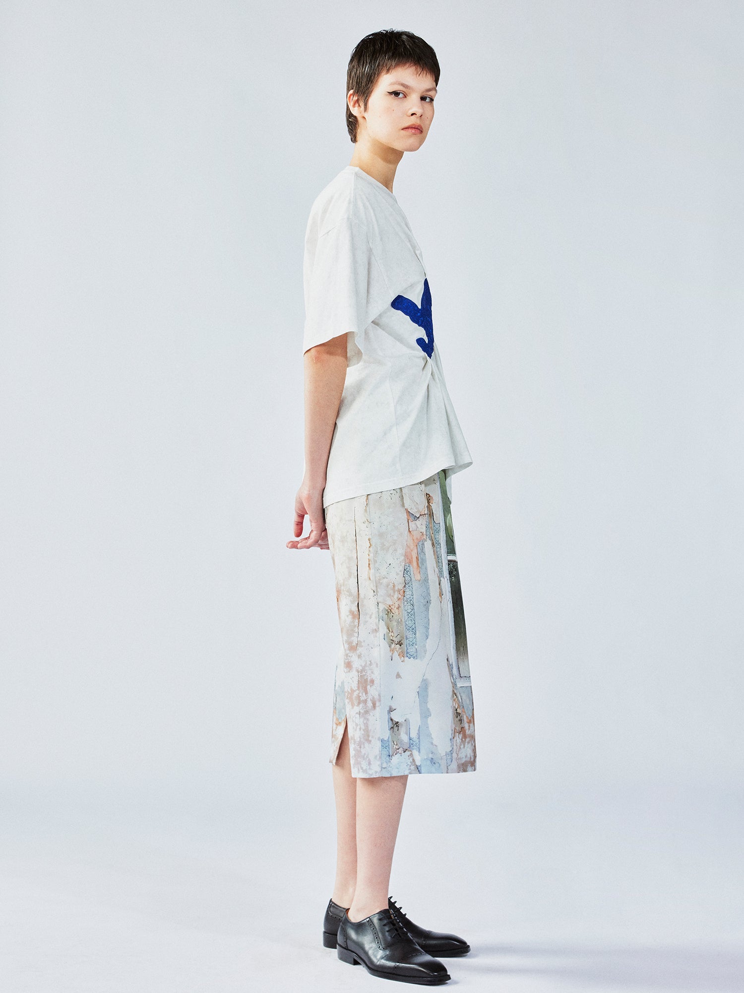 Satin window scene print slip skirt