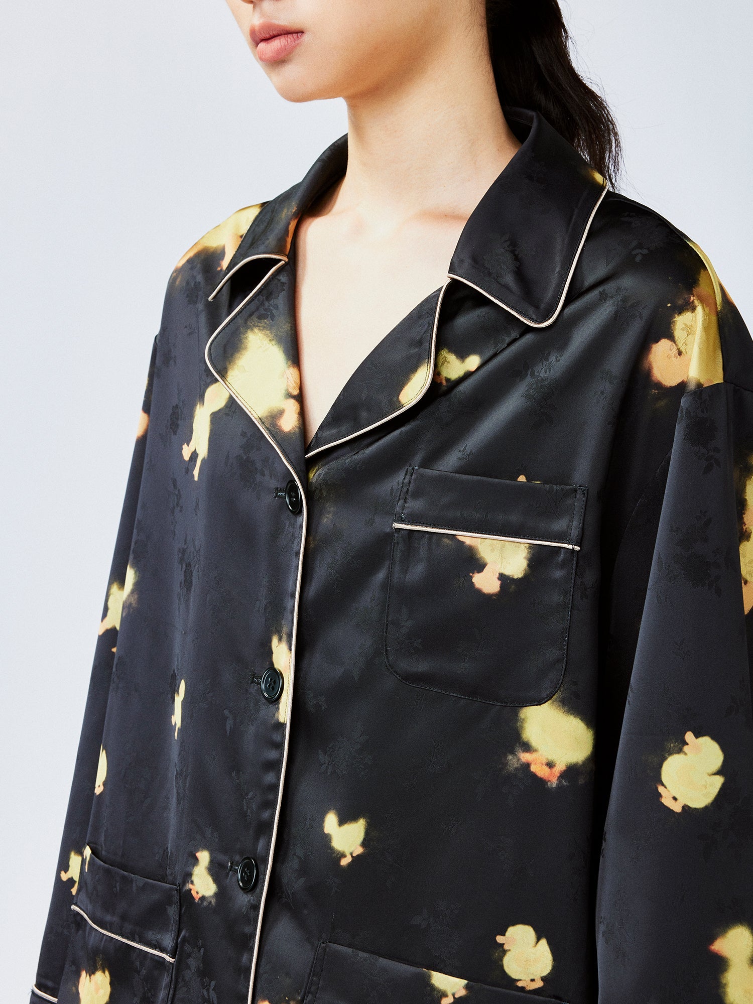 "I" duck pajama-style shirt