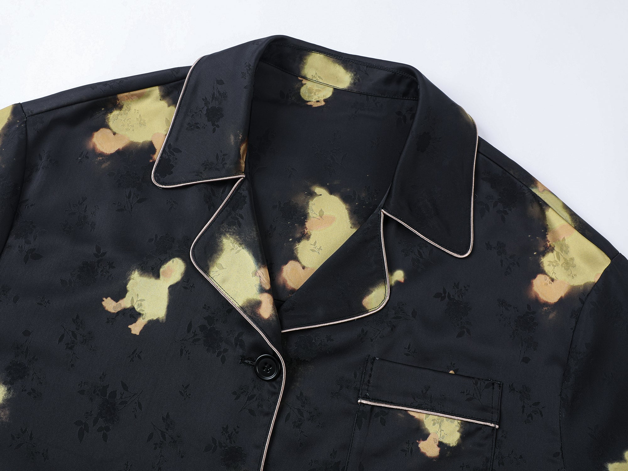 "I" duck pajama-style shirt