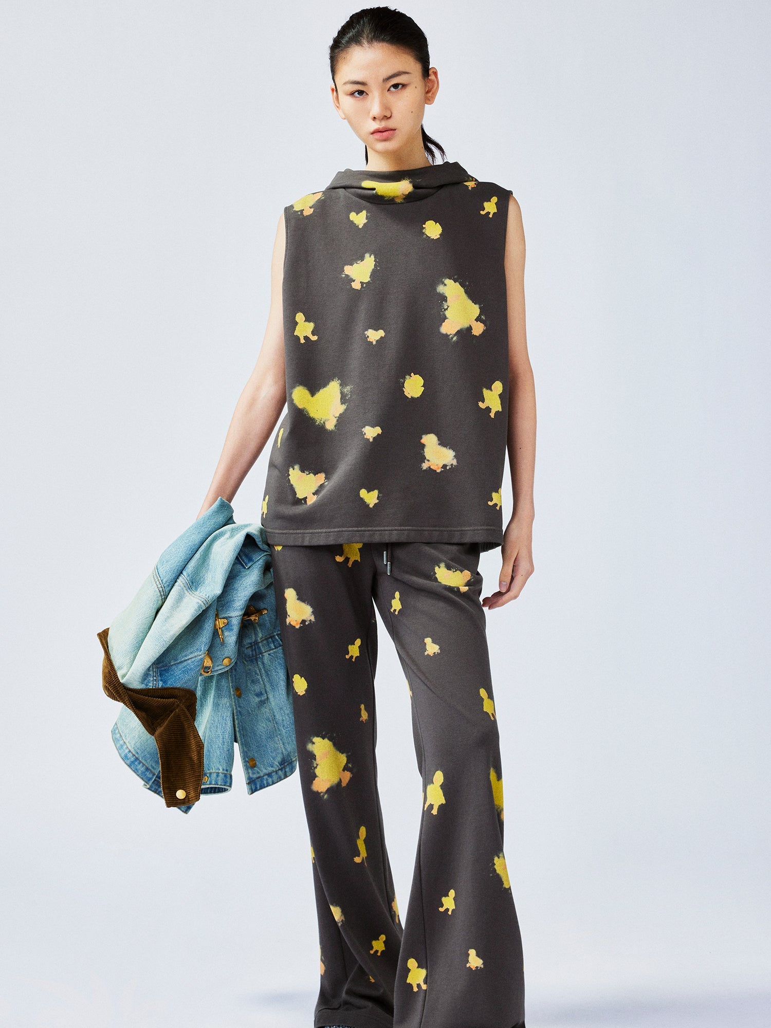 "I" duck flared pants