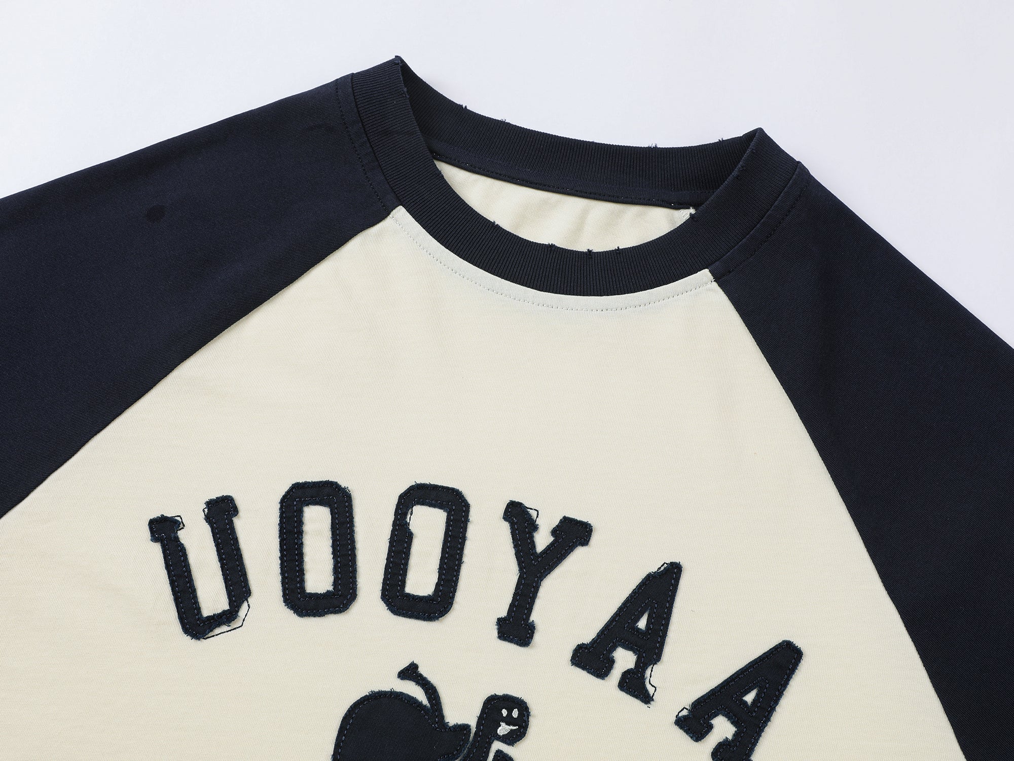 Playful apple worm raglan sleeve T-shirt
