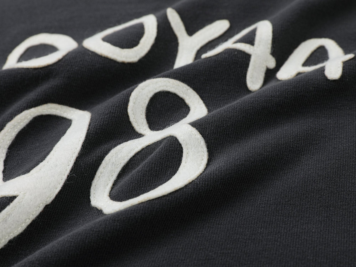 手描き風「98」UOOYAAロゴ 正真正銘のツーピースTシャツ
