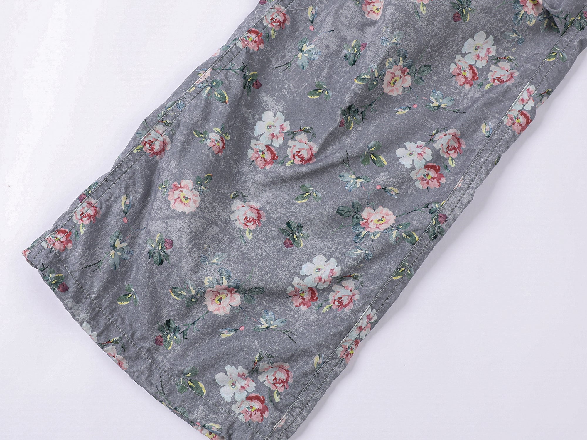 Romantic wallpaper floral utility pants