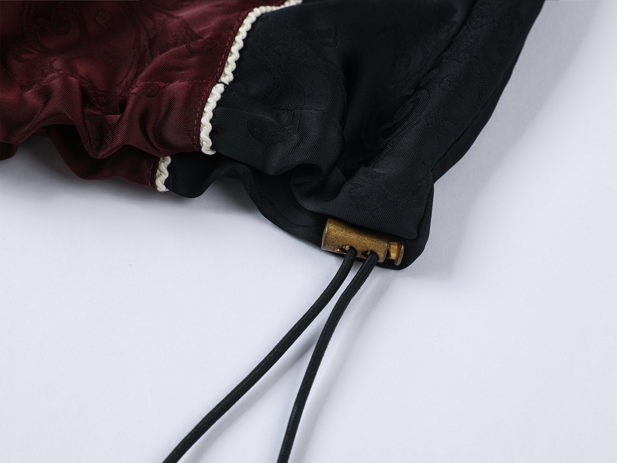 Satin jacquard sports pullover