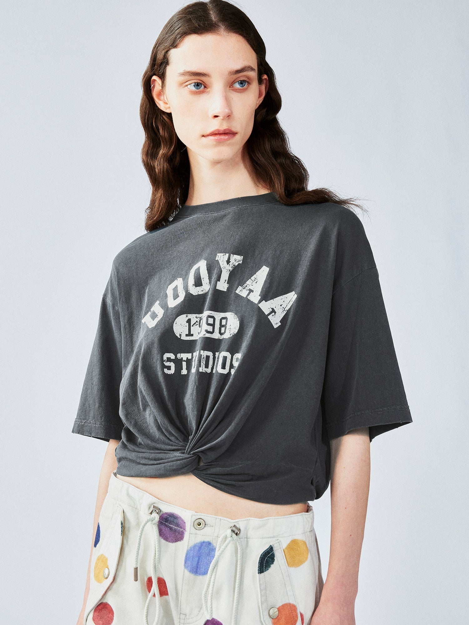 Twist-knot collegiate T-shirt