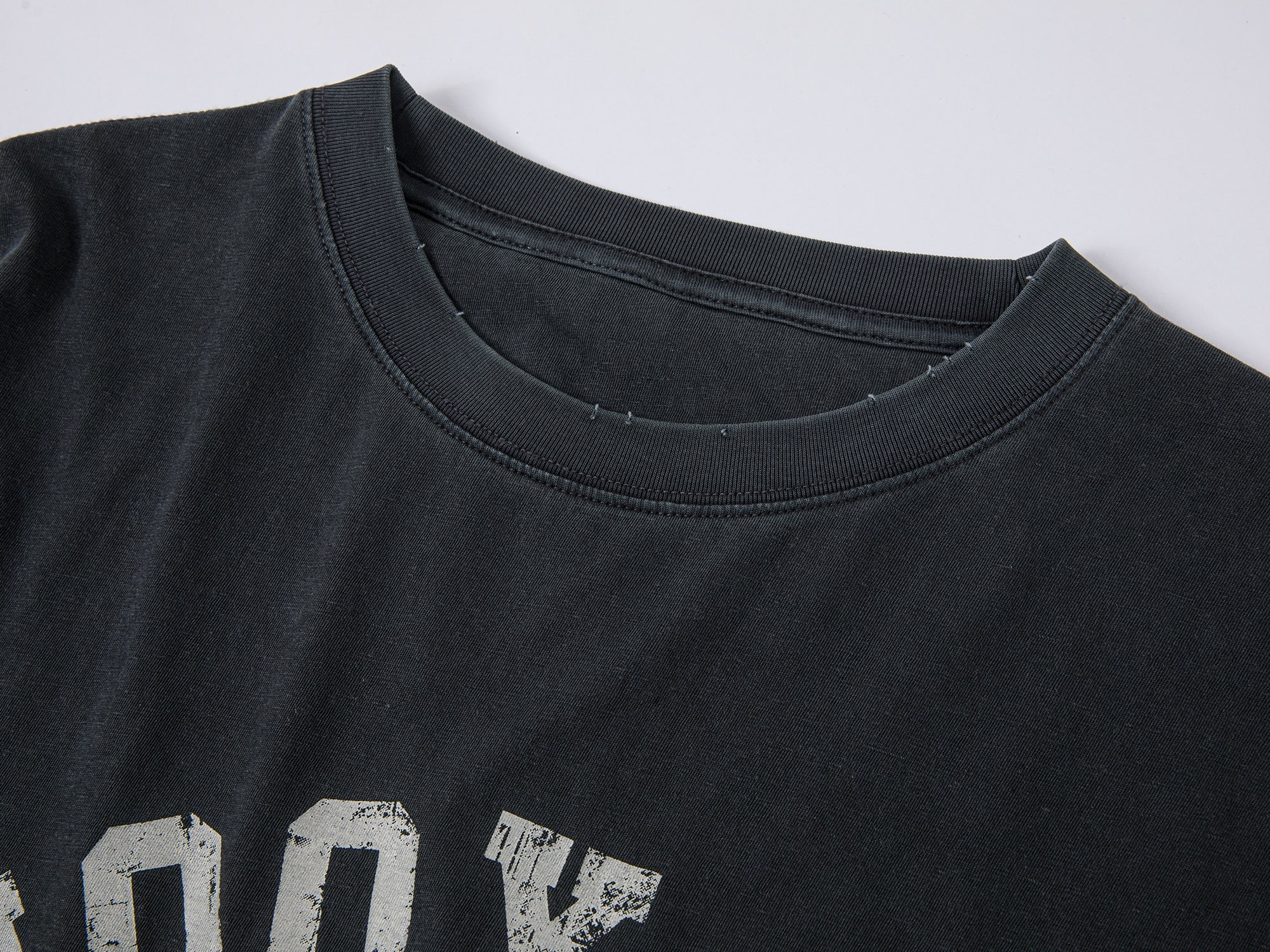 Twist-knot collegiate T-shirt