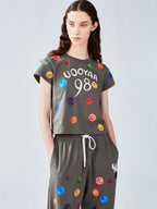 絵画的な水玉模様のTシャツ