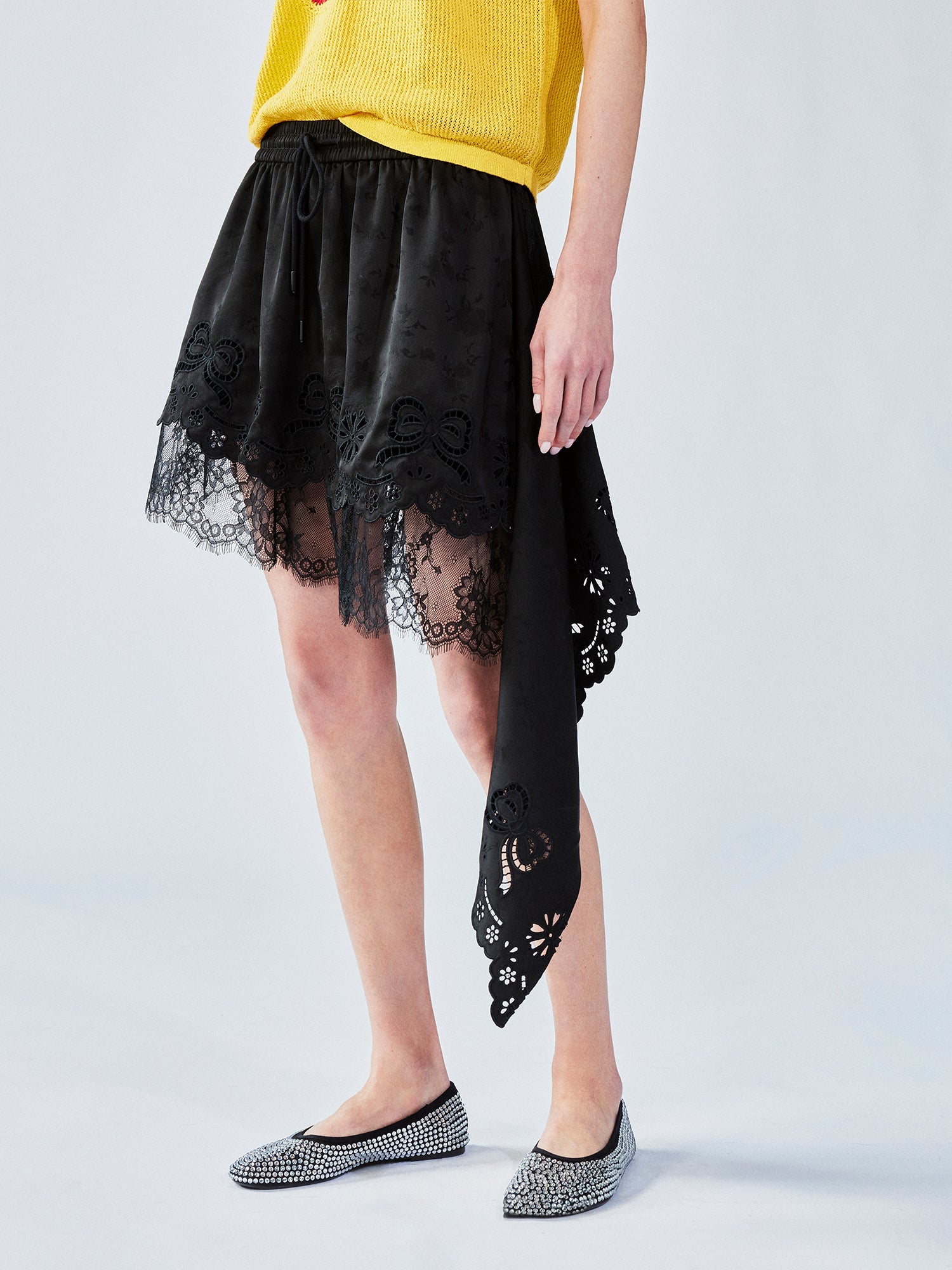 Asymmetrical lace jacquard skirt
