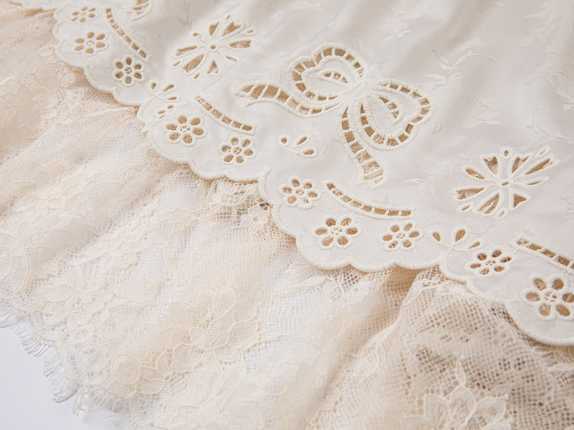 Asymmetrical lace jacquard skirt